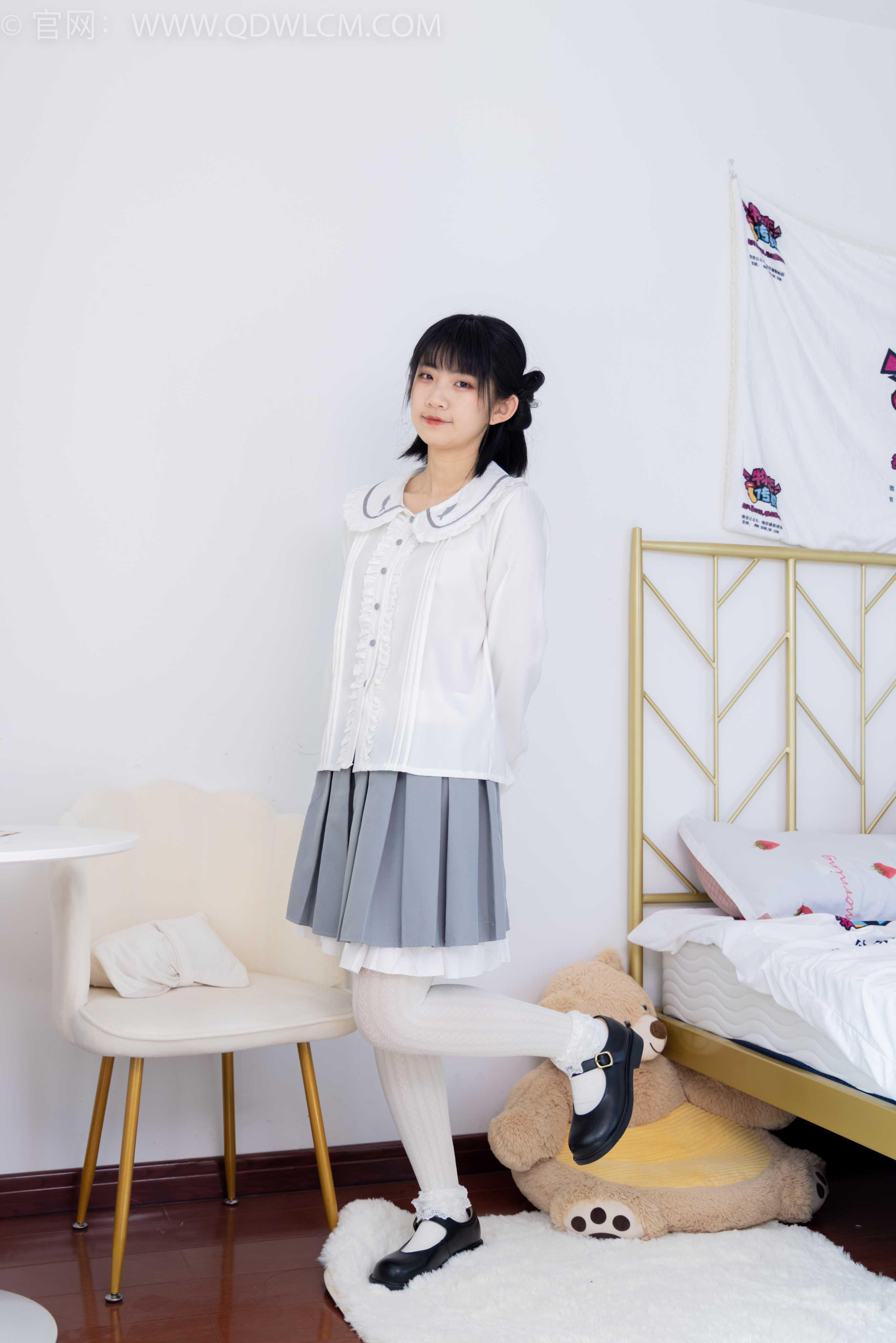 物恋传媒 NO.1528 暗月-夏日葡萄 [150P+1V／3.25GB]