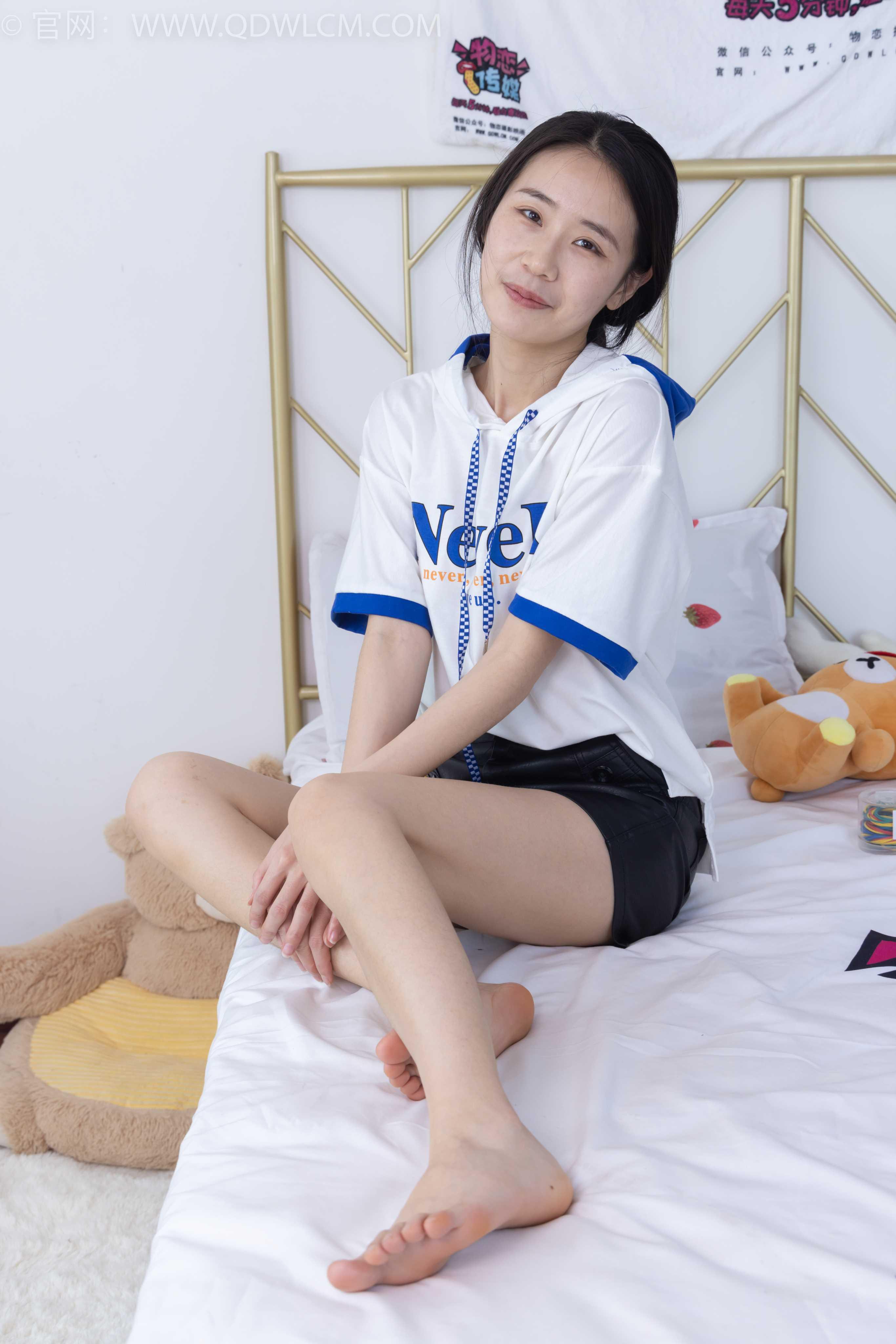 物恋传媒 NO.1530 菜菜-冬日雪花 [183P+1V／4.58GB]