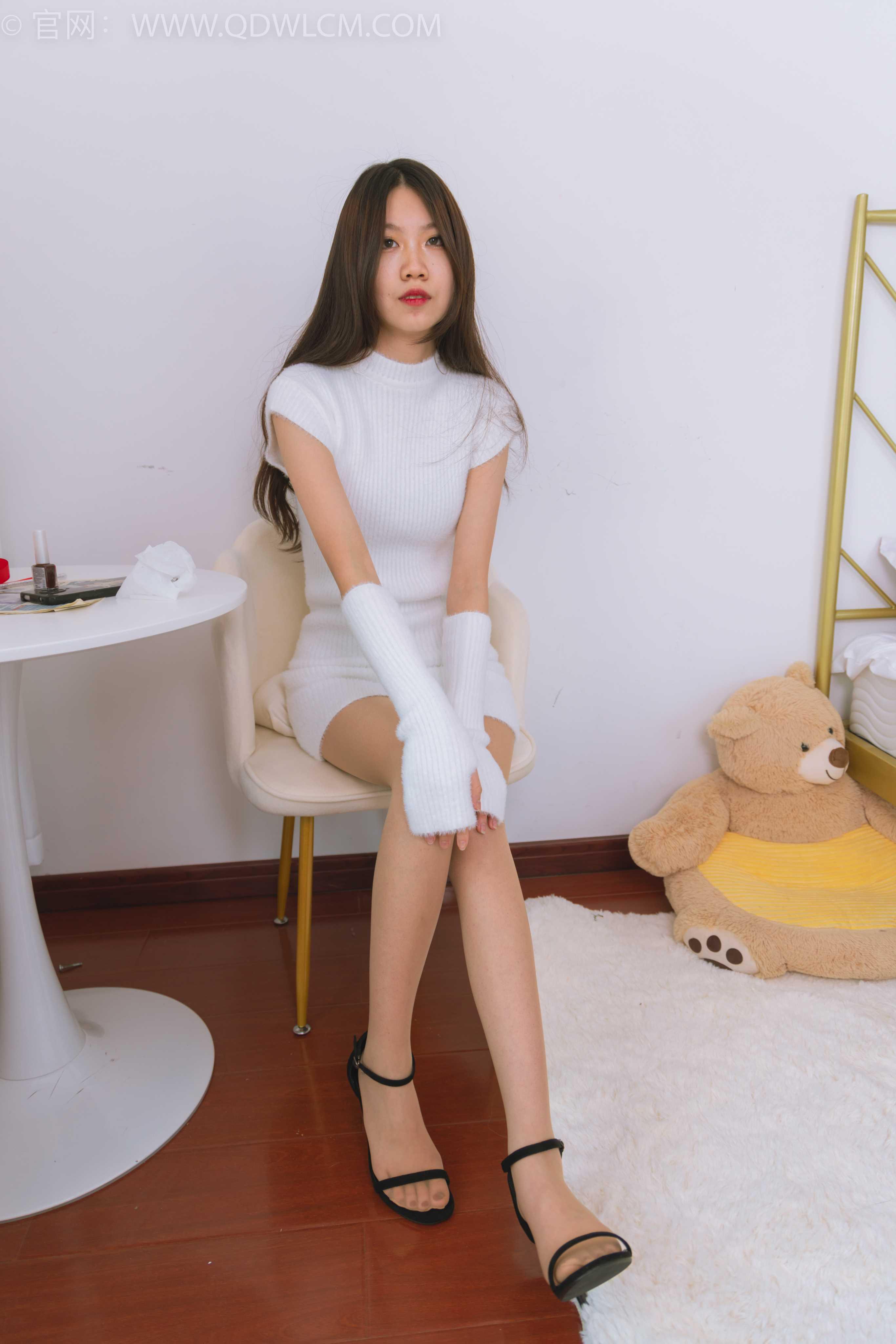 物恋传媒 NO.1535 纤纤-孤独雪女 [150P+1V／4.87GB]