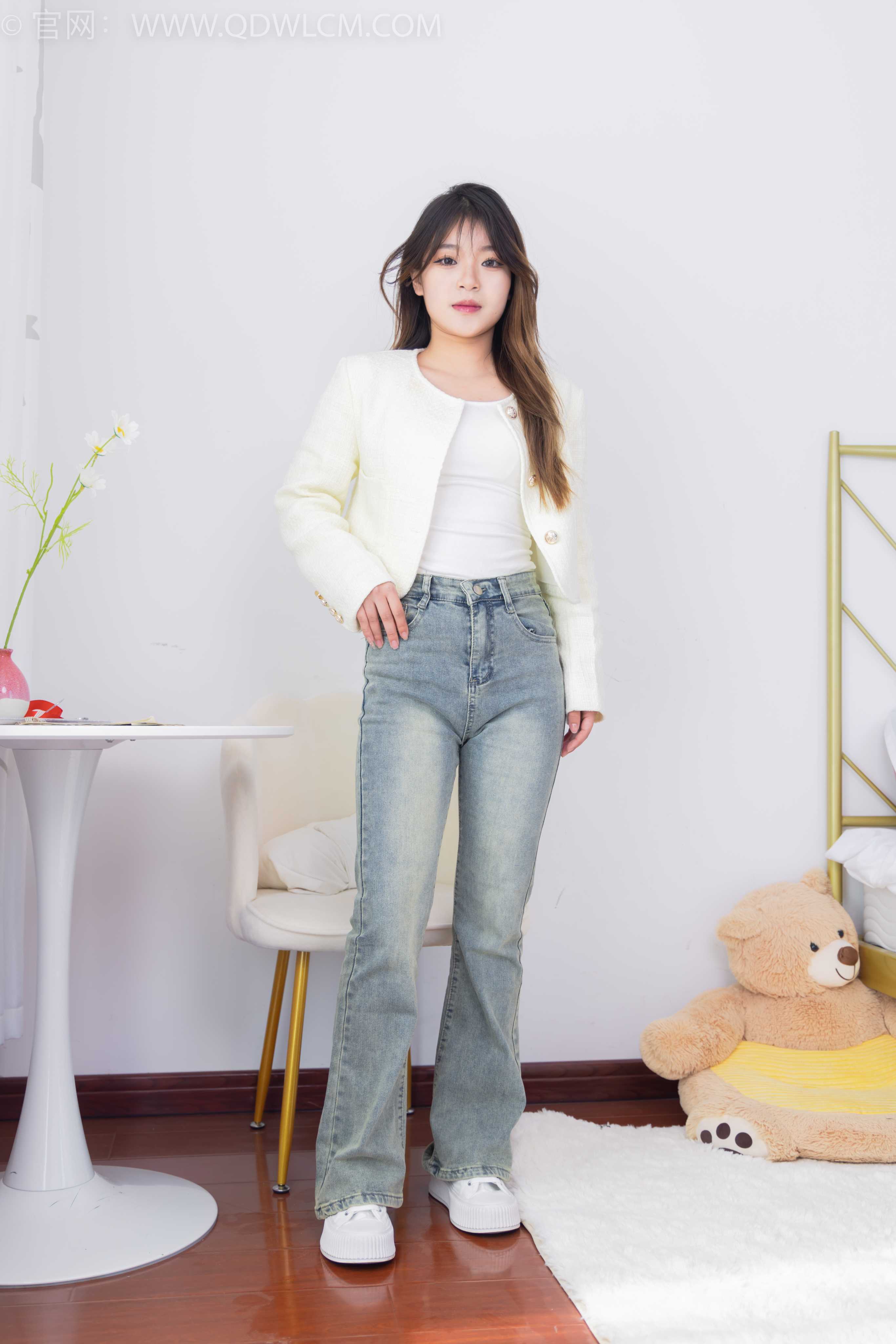 物恋传媒 NO.1556 闪闪-闪闪发光 [150P+1V／3.16GB]