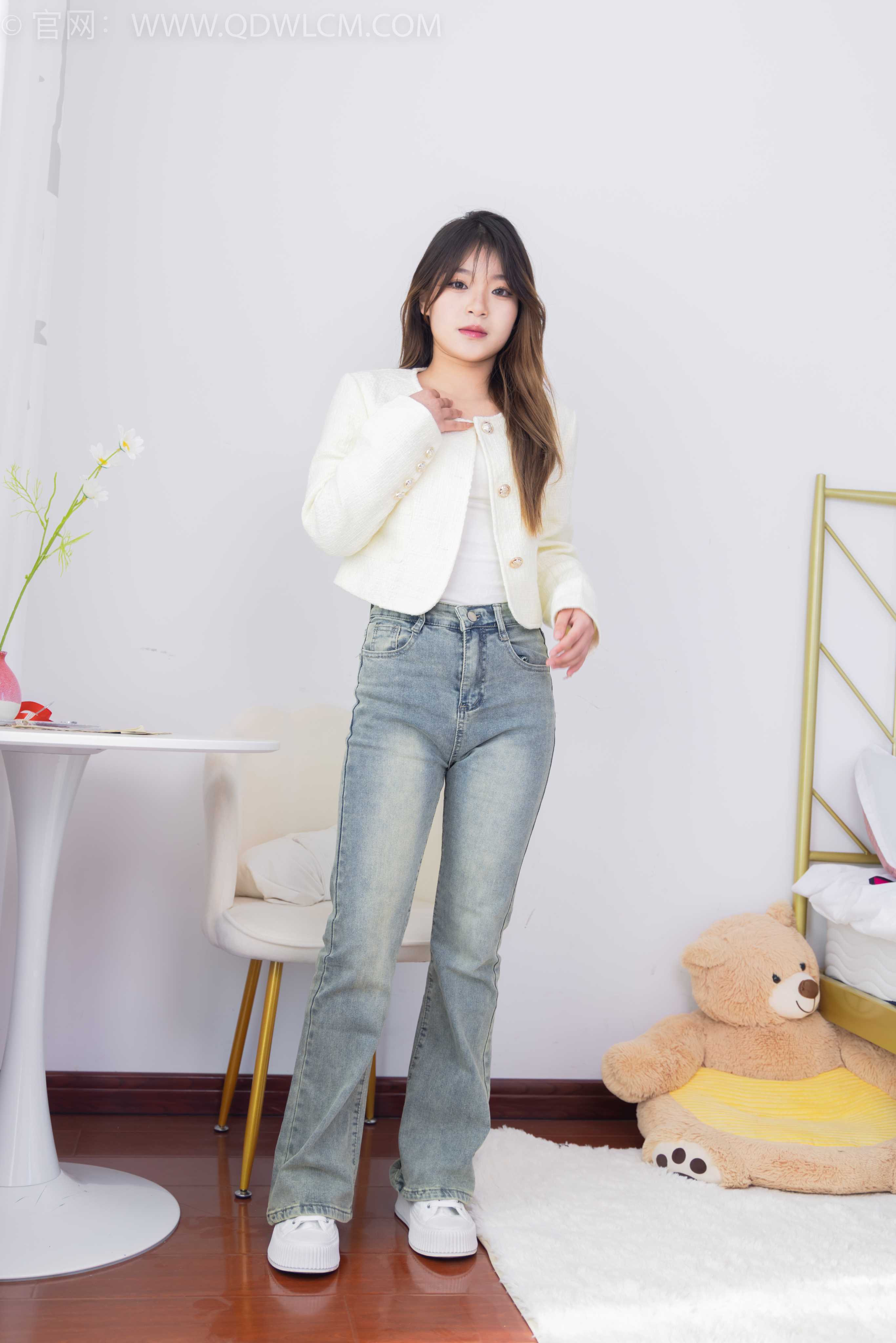 物恋传媒 NO.1556 闪闪-闪闪发光 [150P+1V／3.16GB]