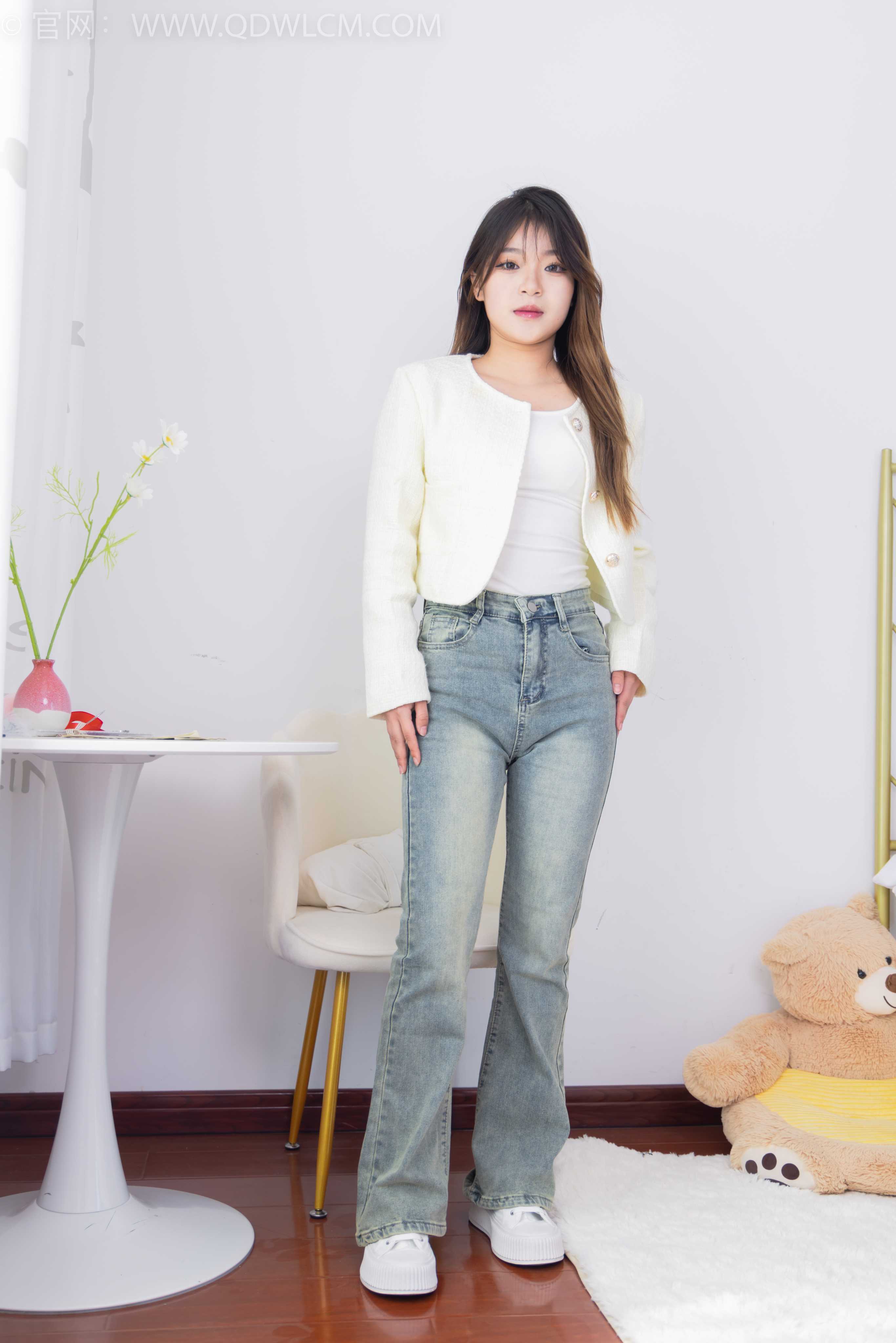 物恋传媒 NO.1556 闪闪-闪闪发光 [150P+1V／3.16GB]