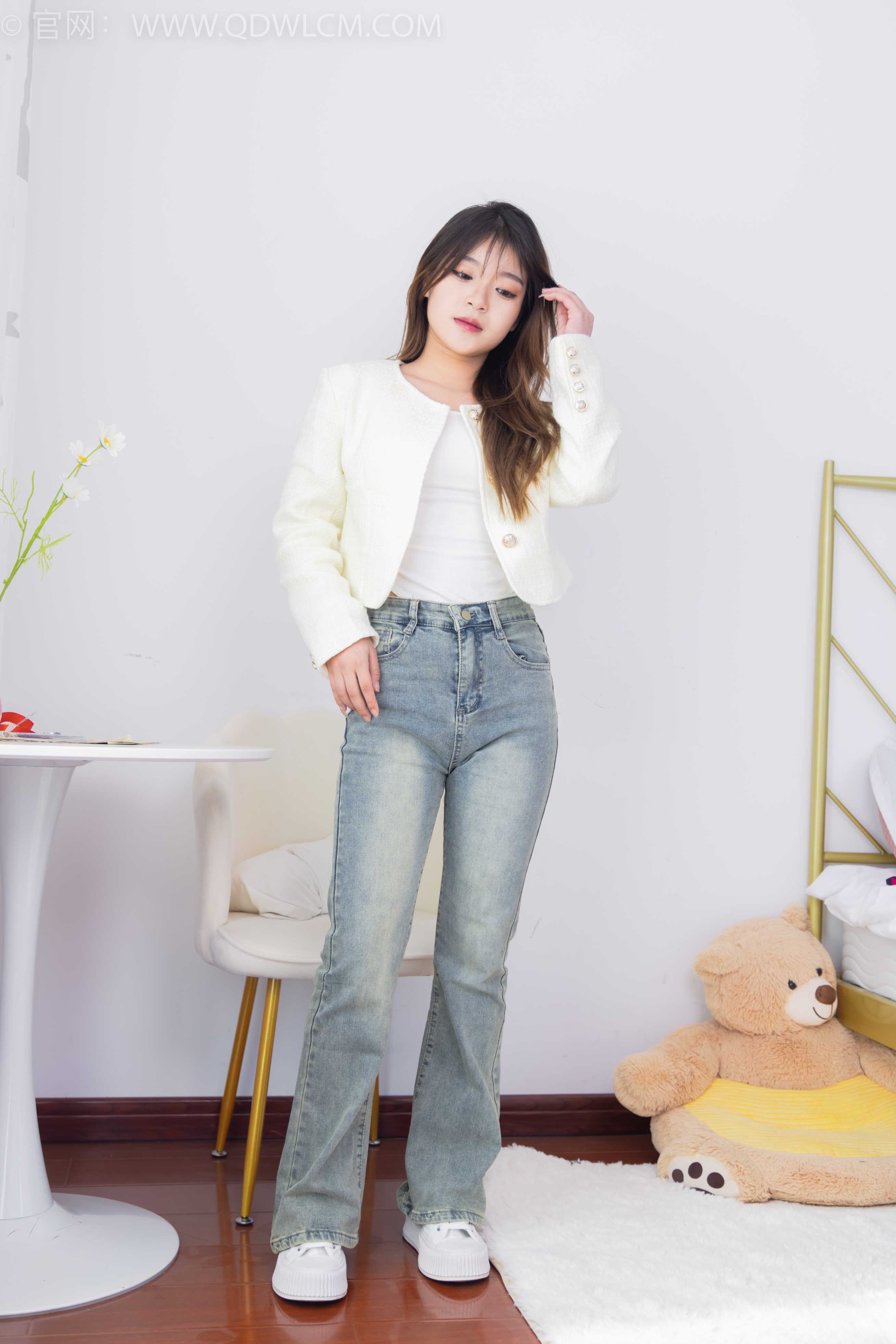 物恋传媒 NO.1556 闪闪-闪闪发光 [150P+1V／3.16GB]