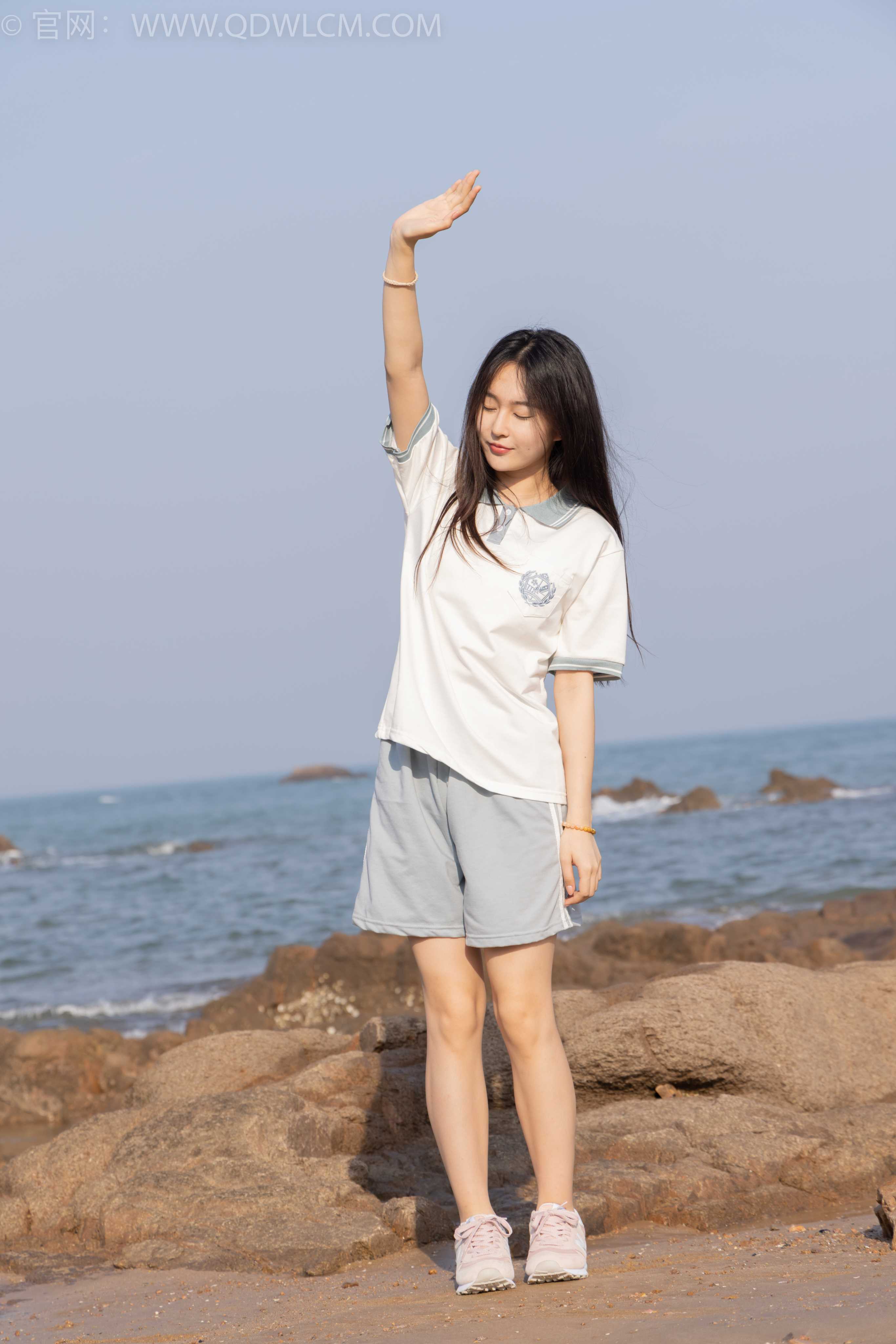 物恋传媒 NO.1567 美兔-海边的风 [150P-1V-4.25G]