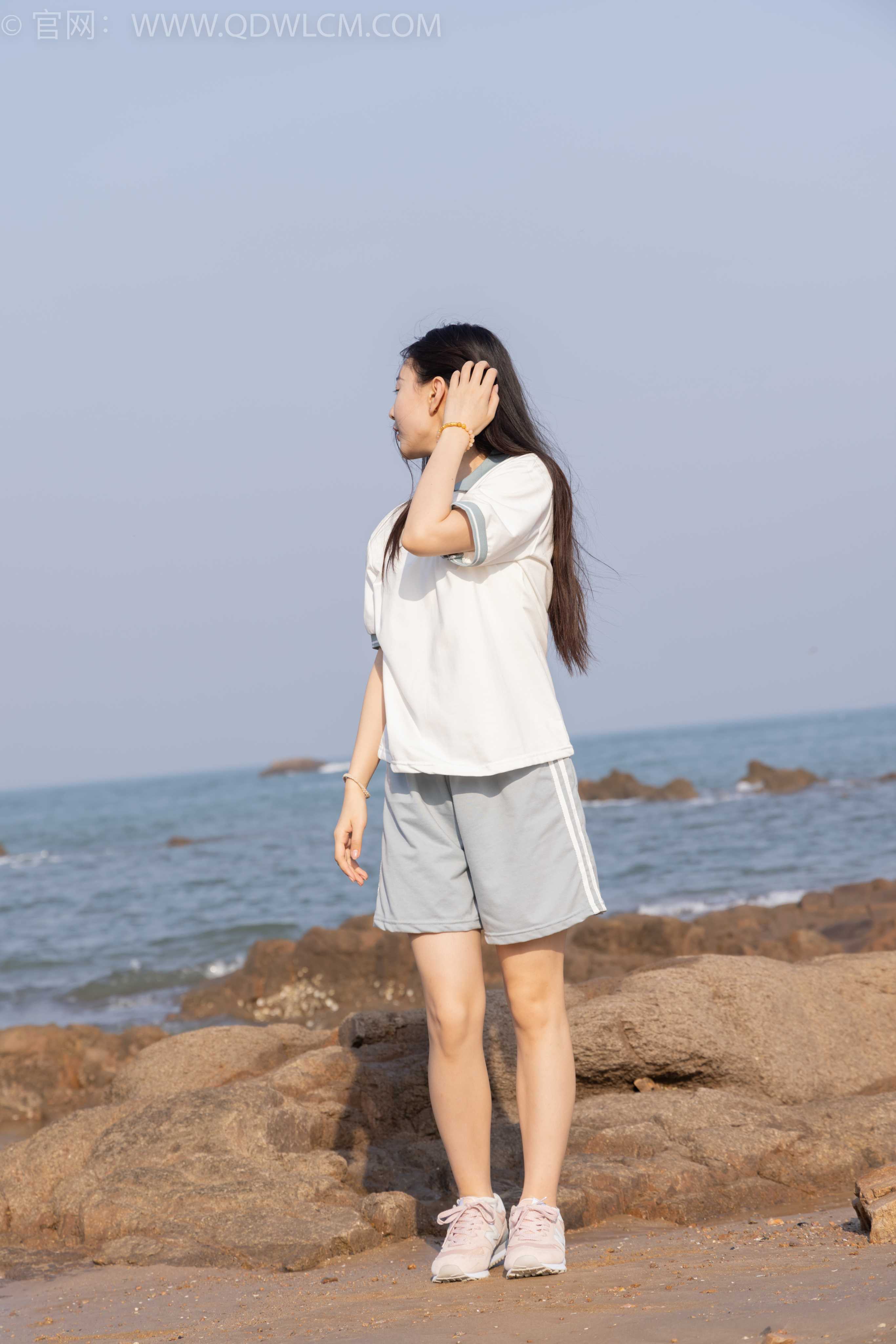 物恋传媒 NO.1567 美兔-海边的风 [150P-1V-4.25G]