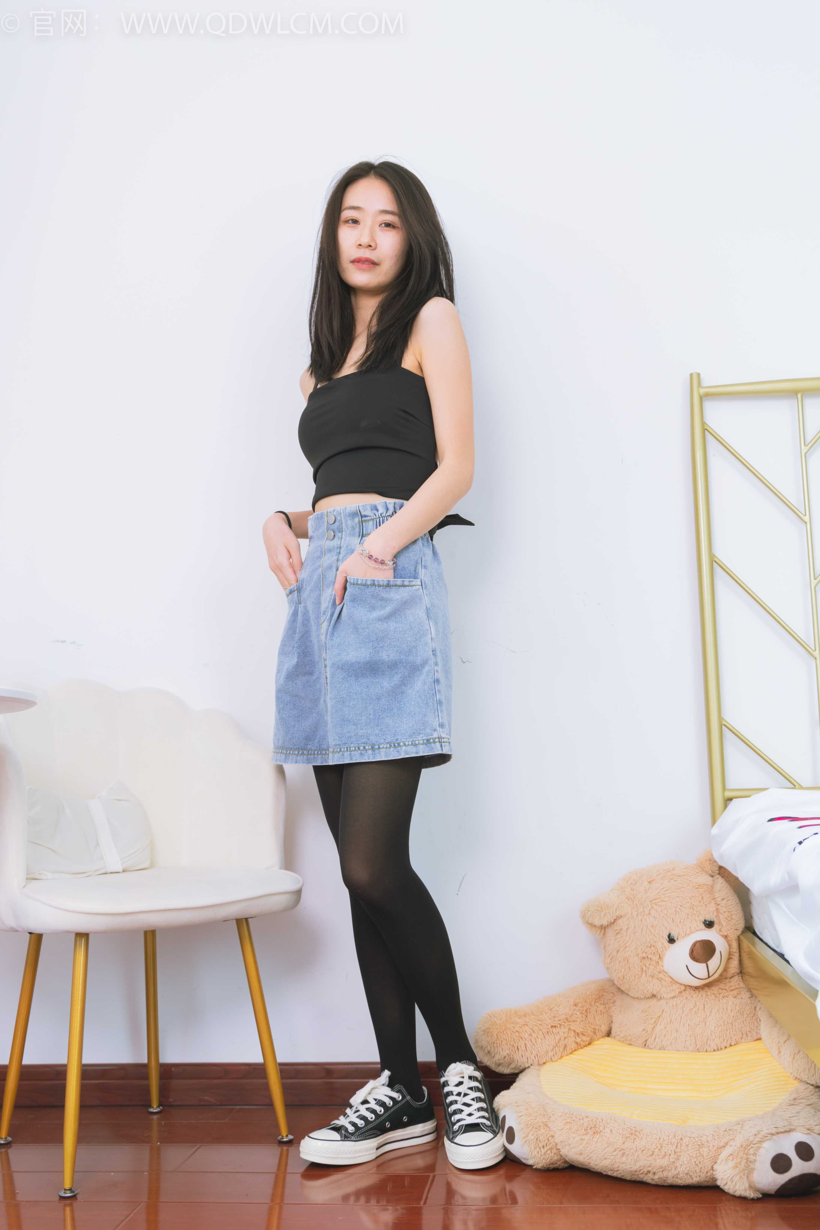 物恋传媒 NO.1568 菜菜-旋风少女 [150P-1V-3.76G]