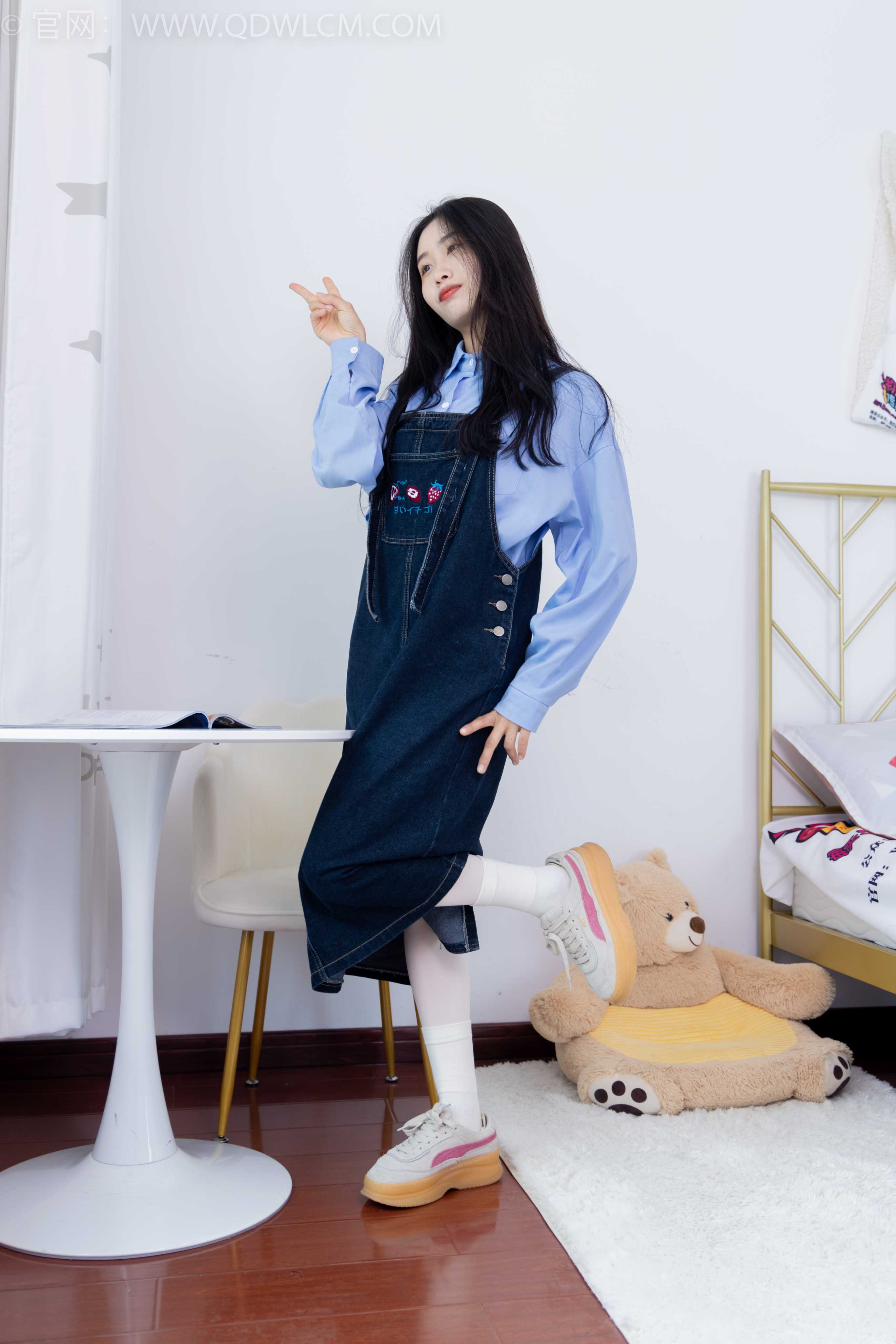 物恋传媒 NO.1570 绒绒-一个人的悲喜 [156P-1V-3.59G]