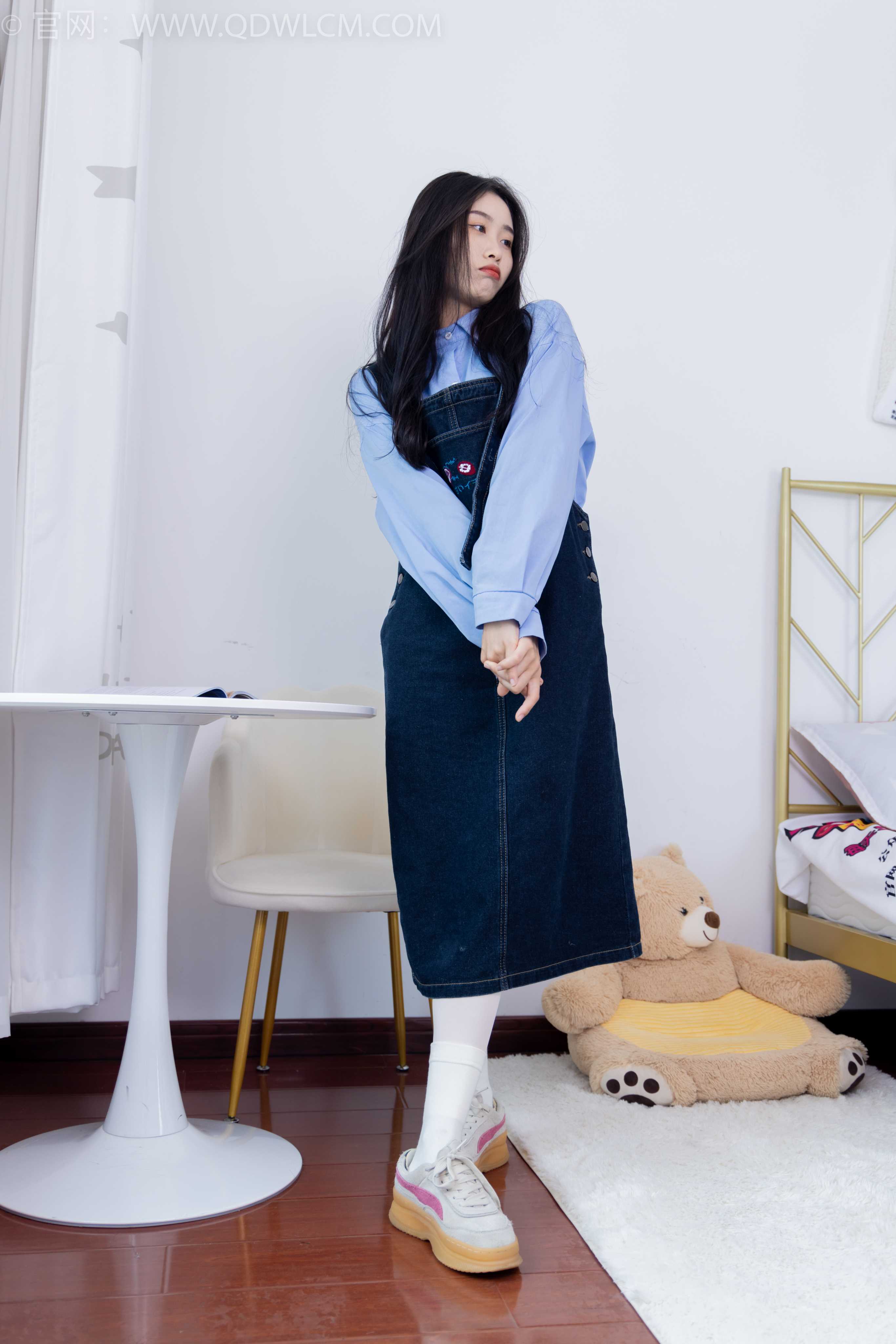 物恋传媒 NO.1570 绒绒-一个人的悲喜 [156P-1V-3.59G]