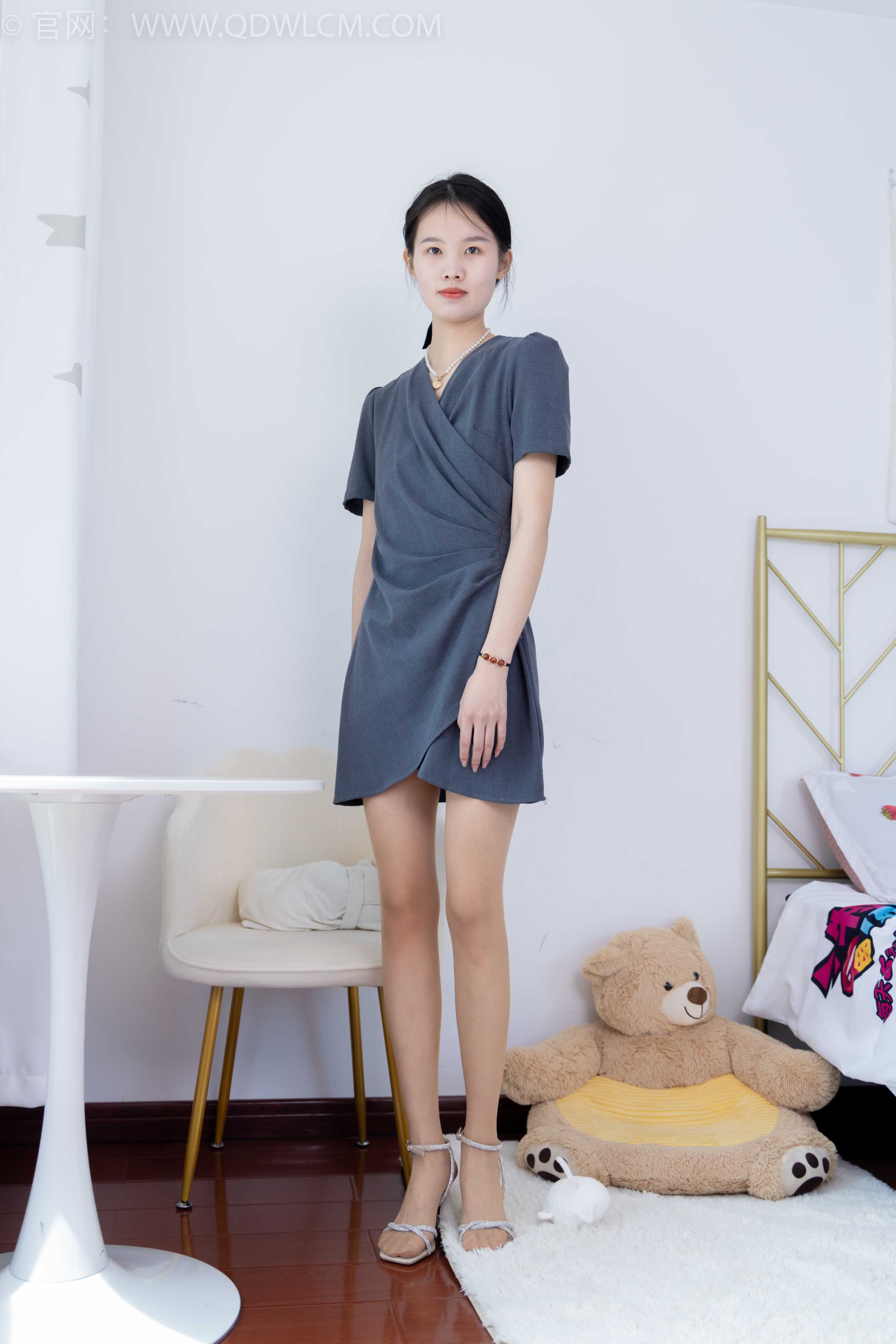 物恋传媒 NO.1572 颜颜-爱人错过 [153P-1V-5.78G]