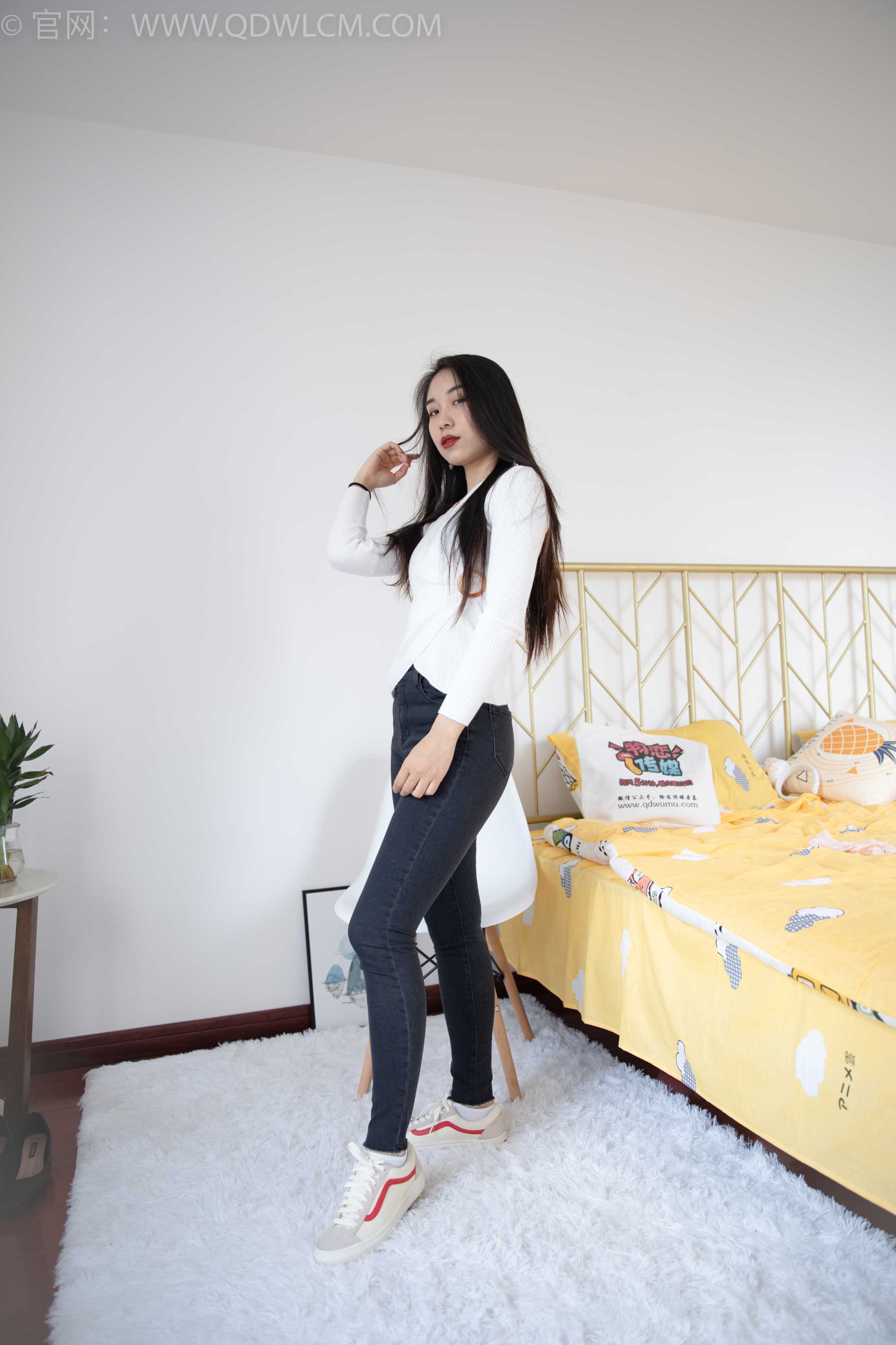 物恋传媒 NO.1574 璐璐-一路有你 [127P-1V-2.75G]