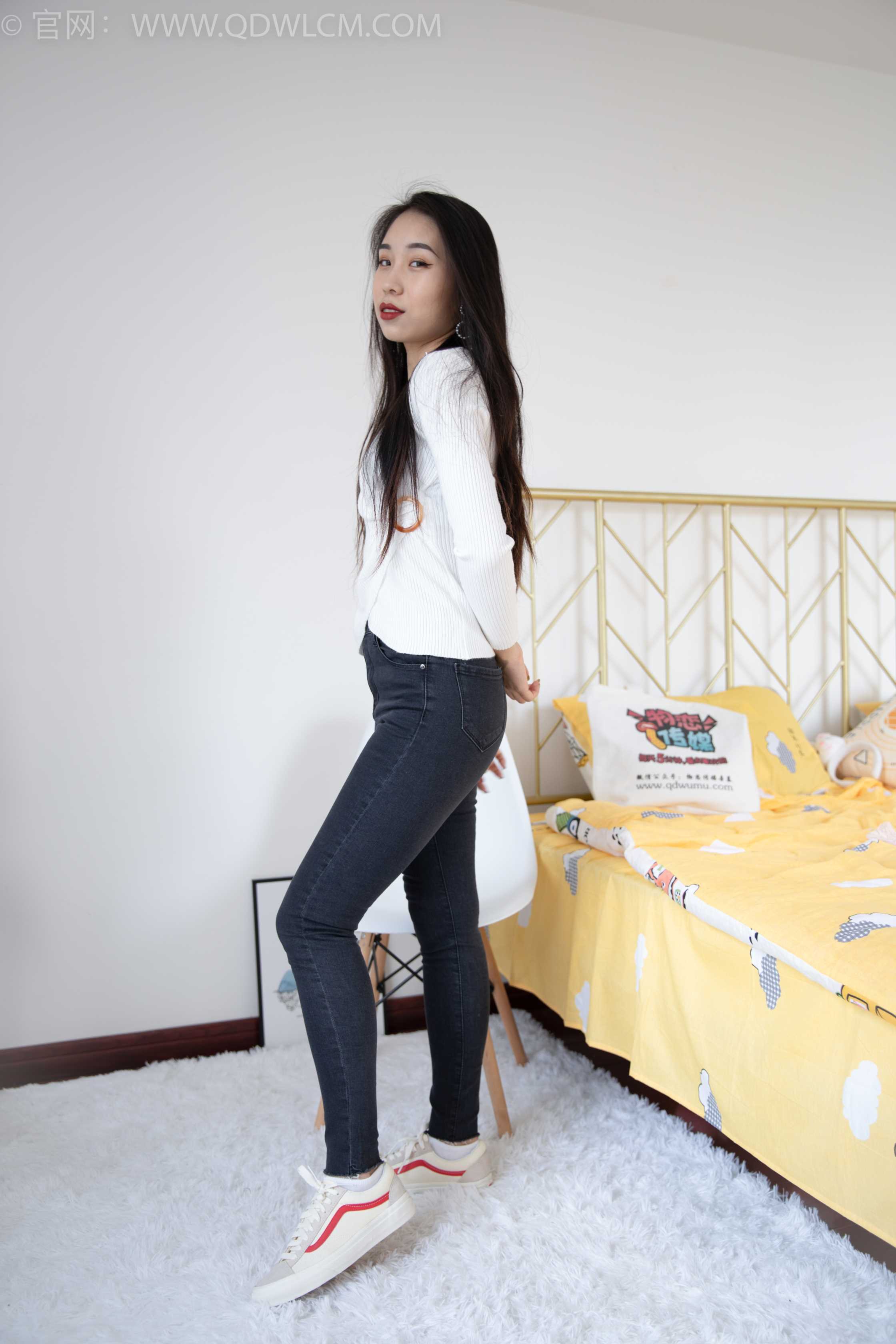 物恋传媒 NO.1574 璐璐-一路有你 [127P-1V-2.75G]