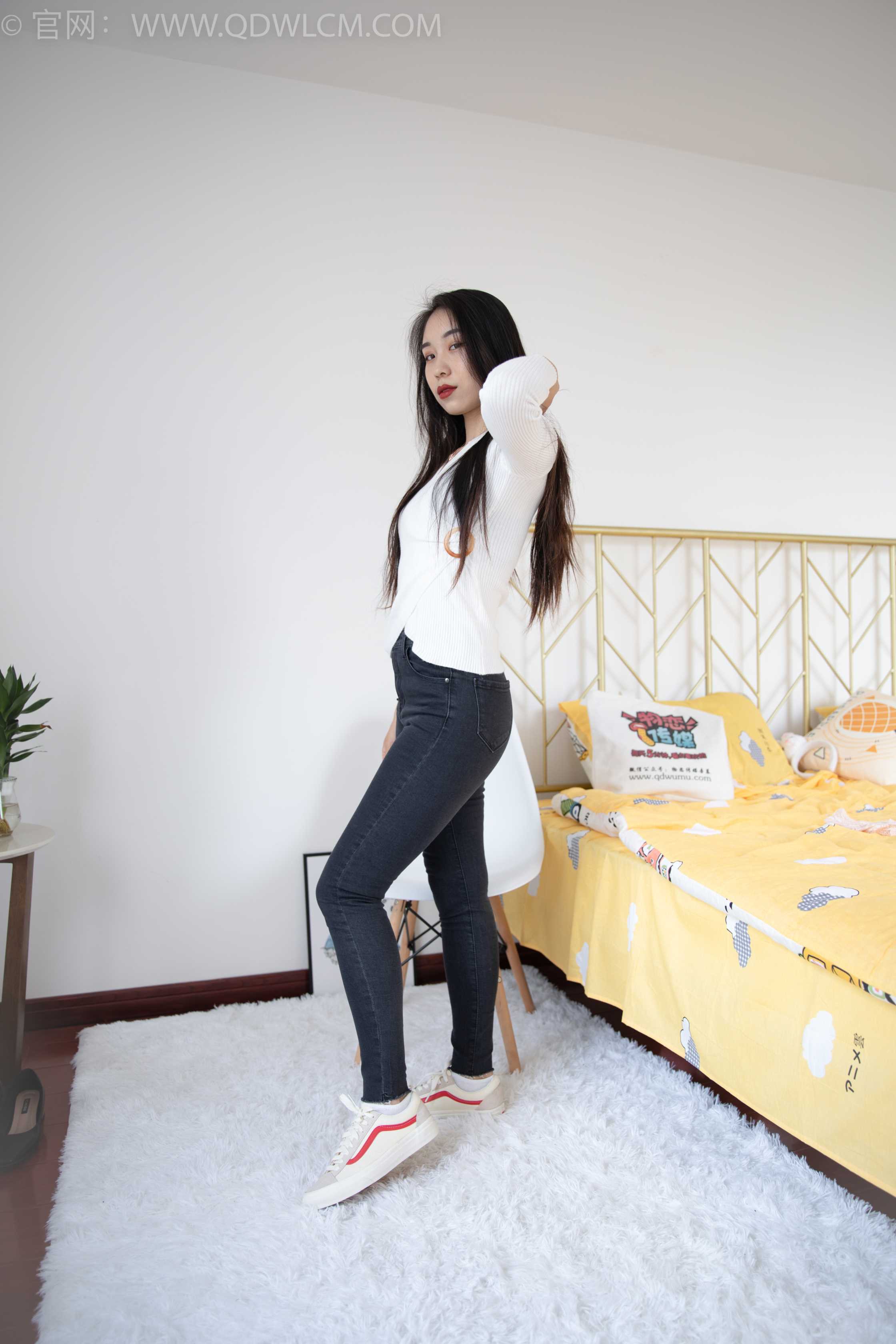 物恋传媒 NO.1574 璐璐-一路有你 [127P-1V-2.75G]