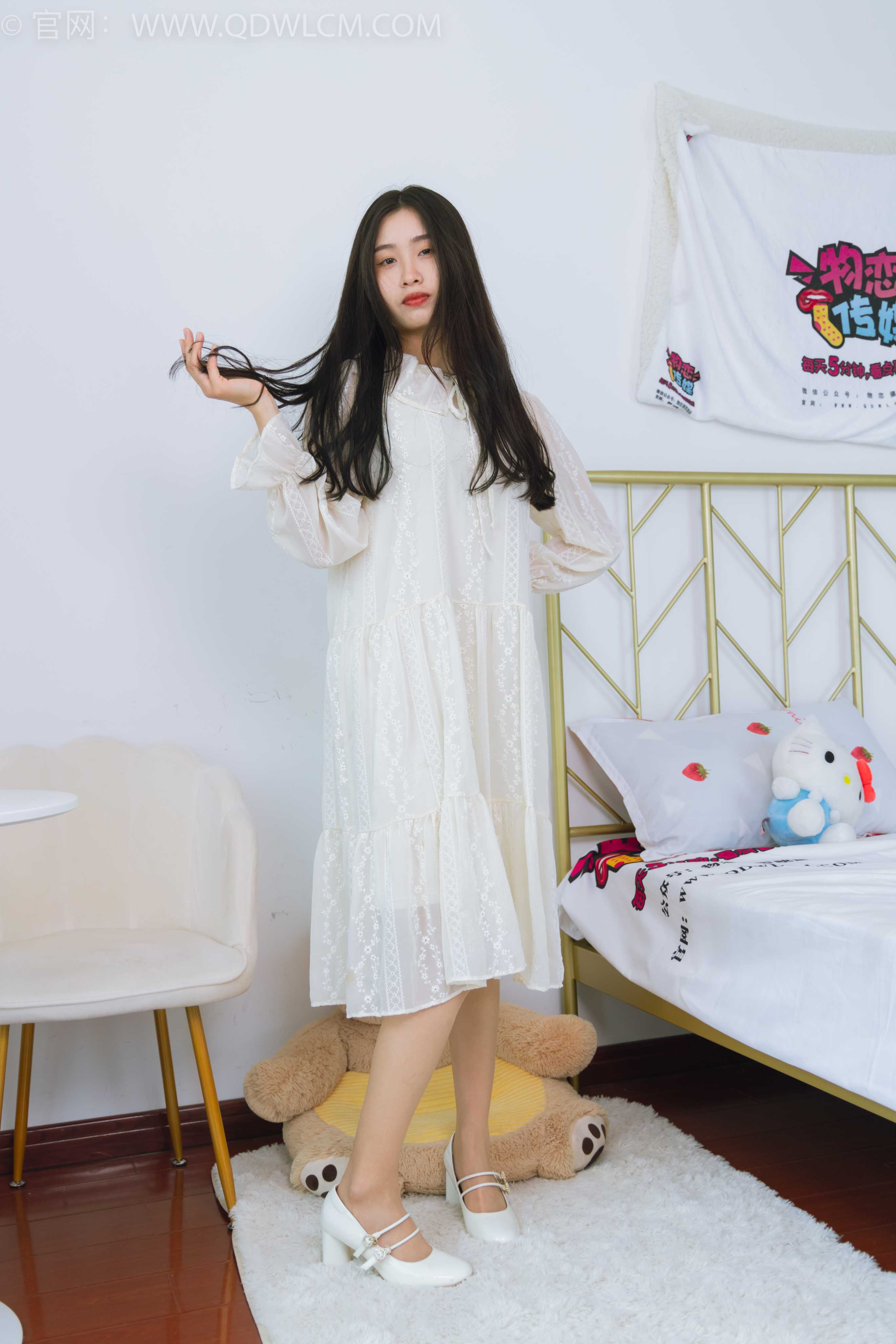 物恋传媒 NO.1579 绒绒-冷冷清清 [151P-1V-3.37G]