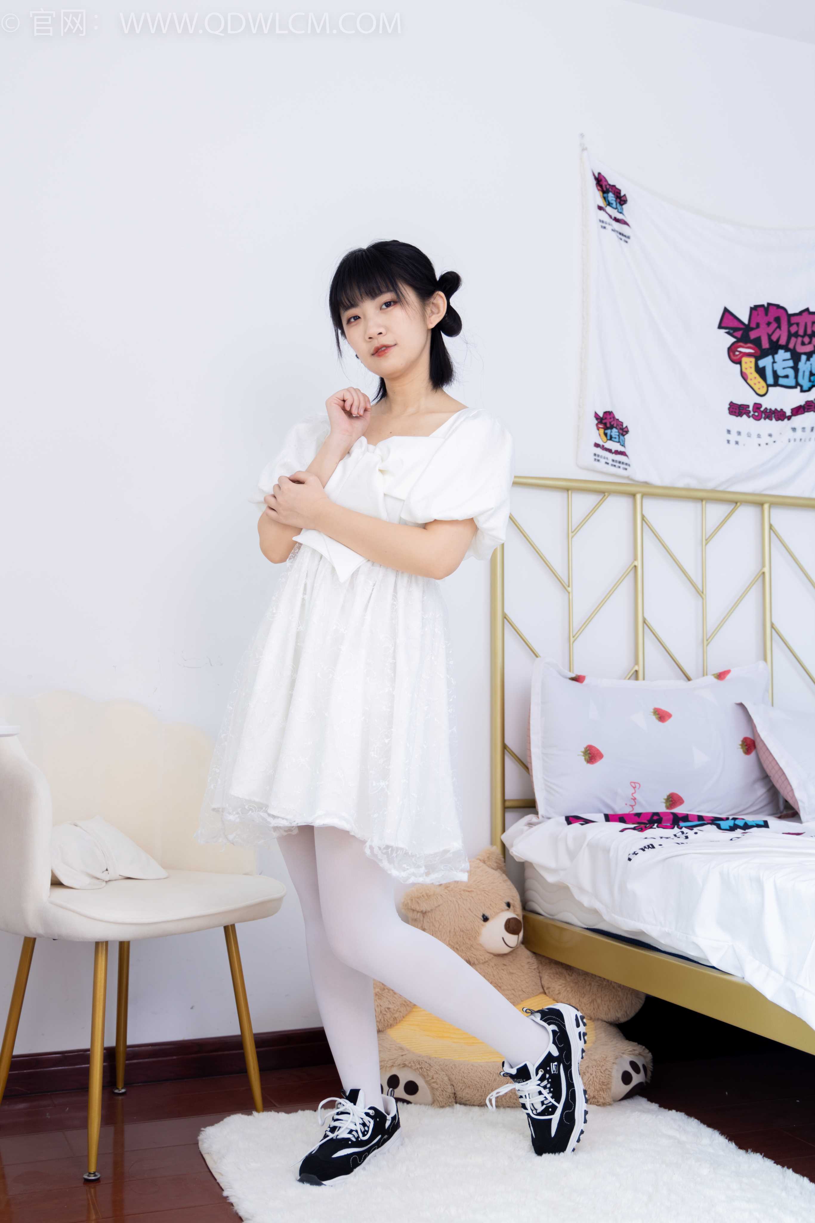 物恋传媒 NO.1581 暗月-纯白茉莉 [150P-1V-3.21G]