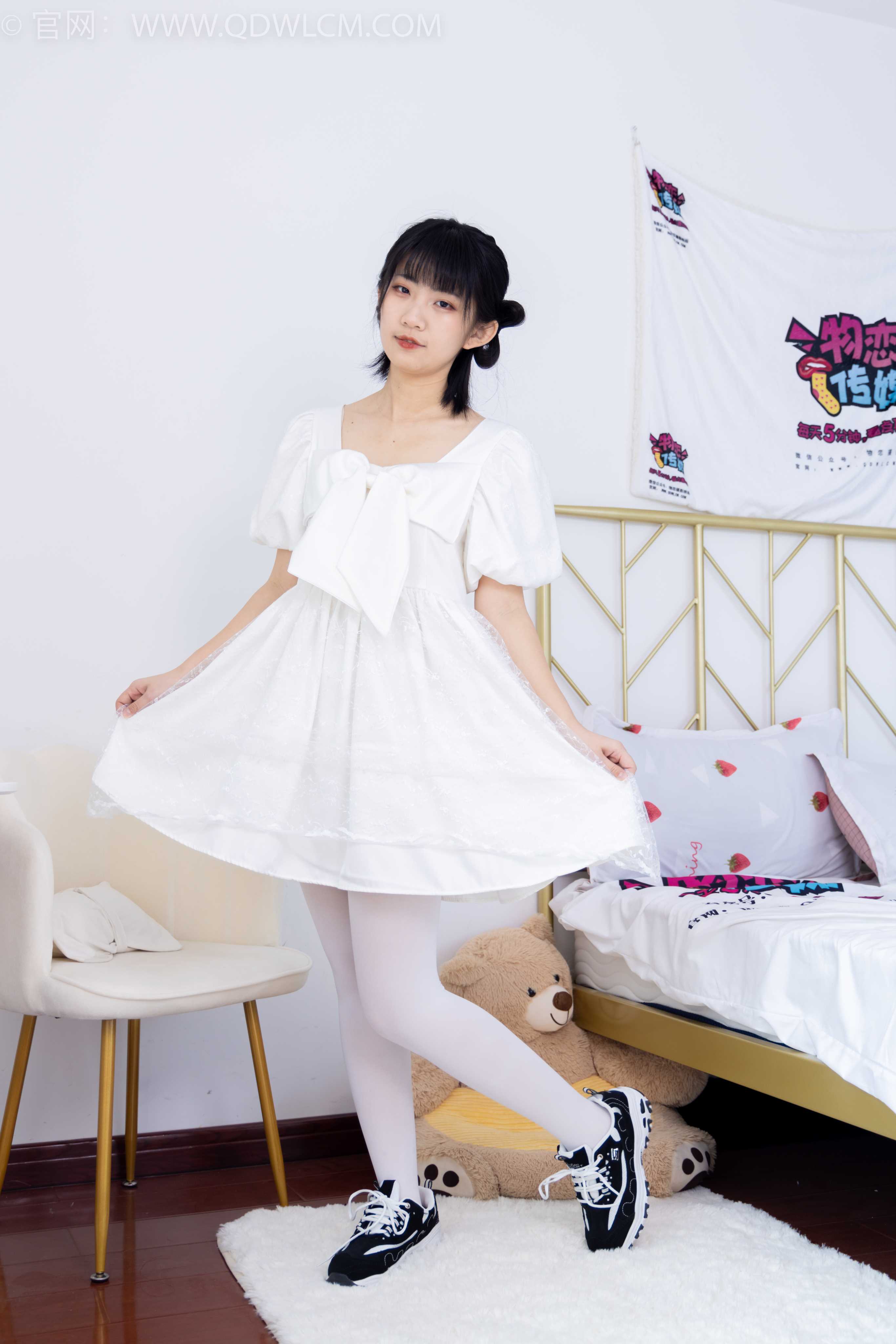 物恋传媒 NO.1581 暗月-纯白茉莉 [150P-1V-3.21G]