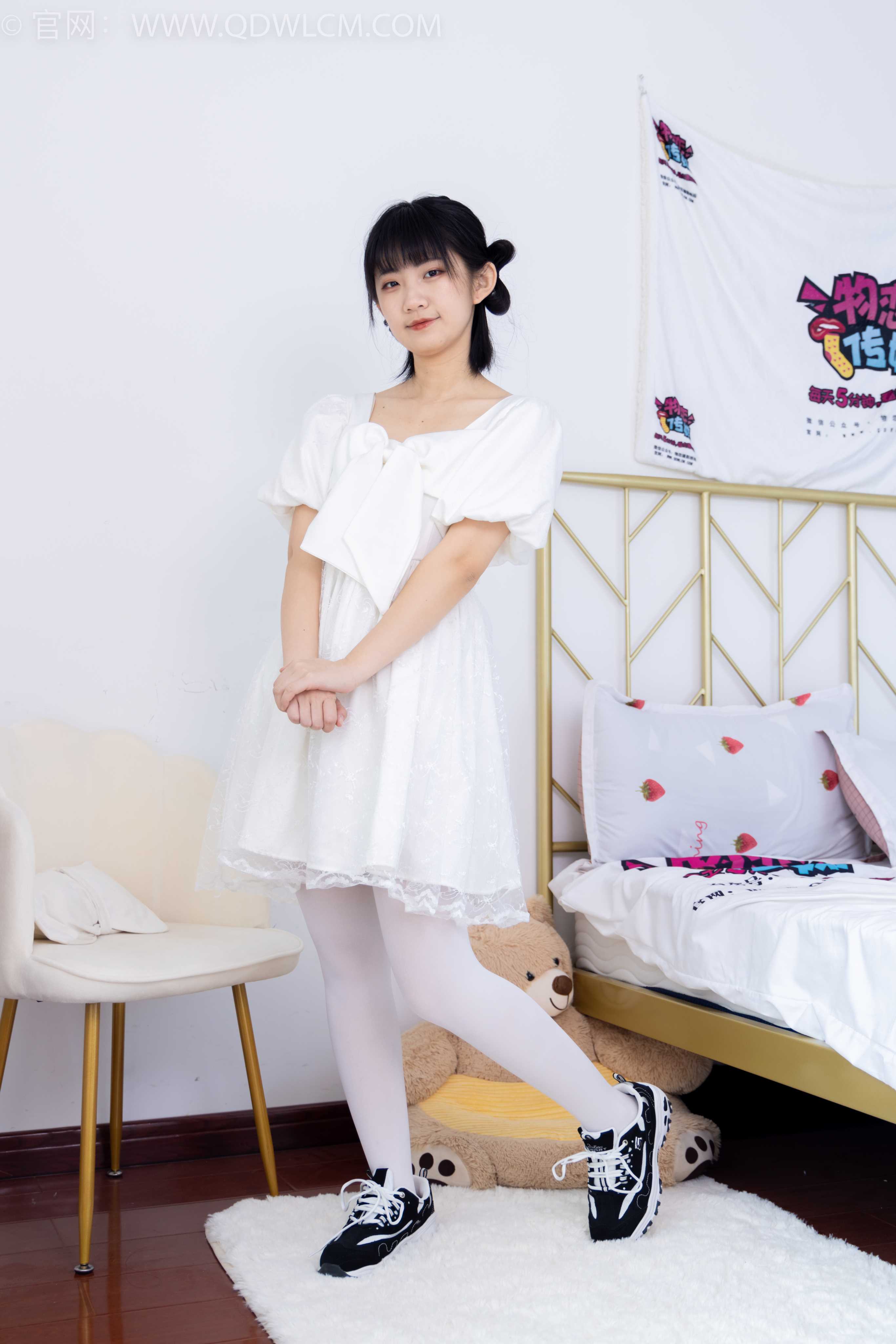 物恋传媒 NO.1581 暗月-纯白茉莉 [150P-1V-3.21G]