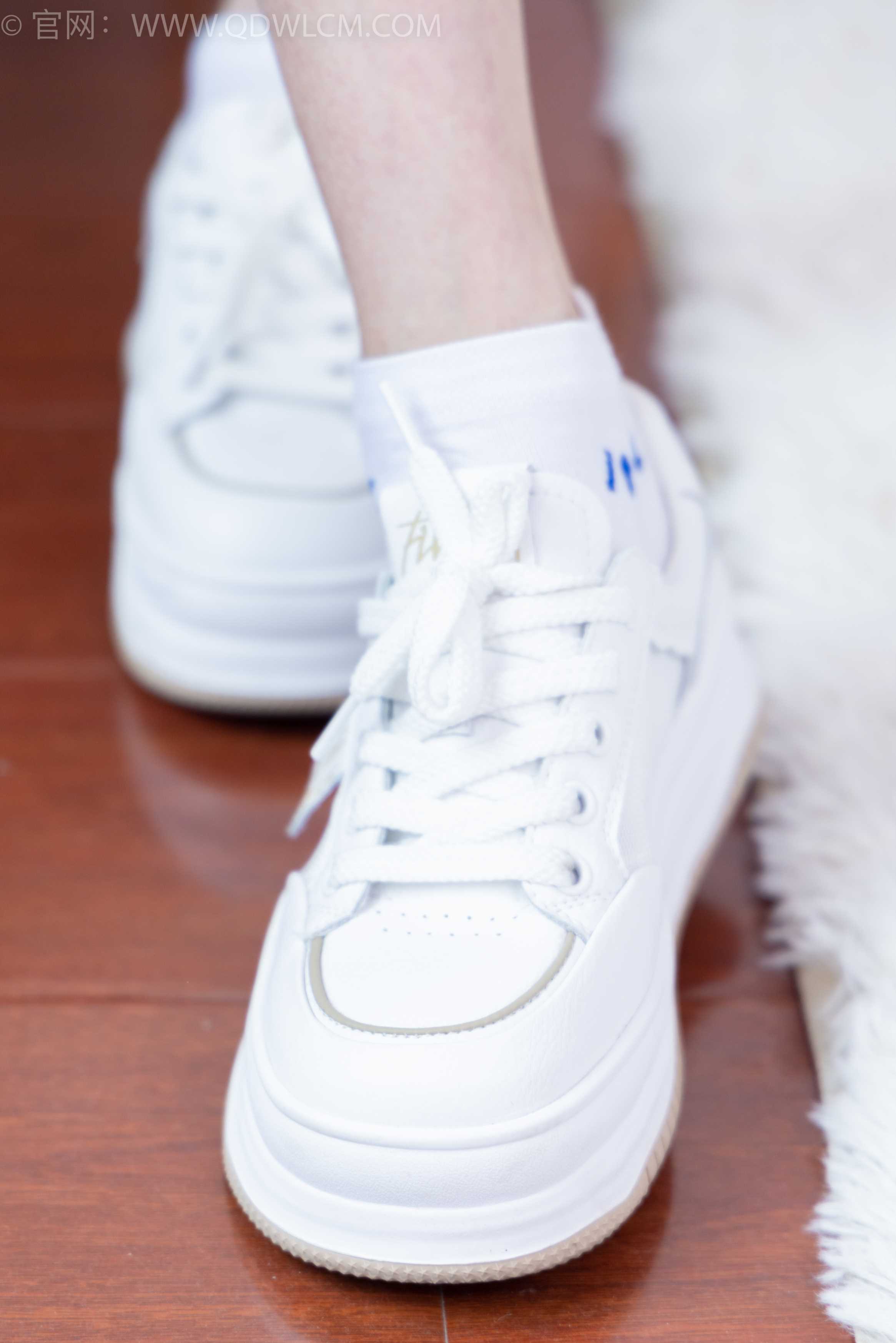 物恋传媒 NO.1583 茯苓-新人驾到 [153P-1V-3.64G]