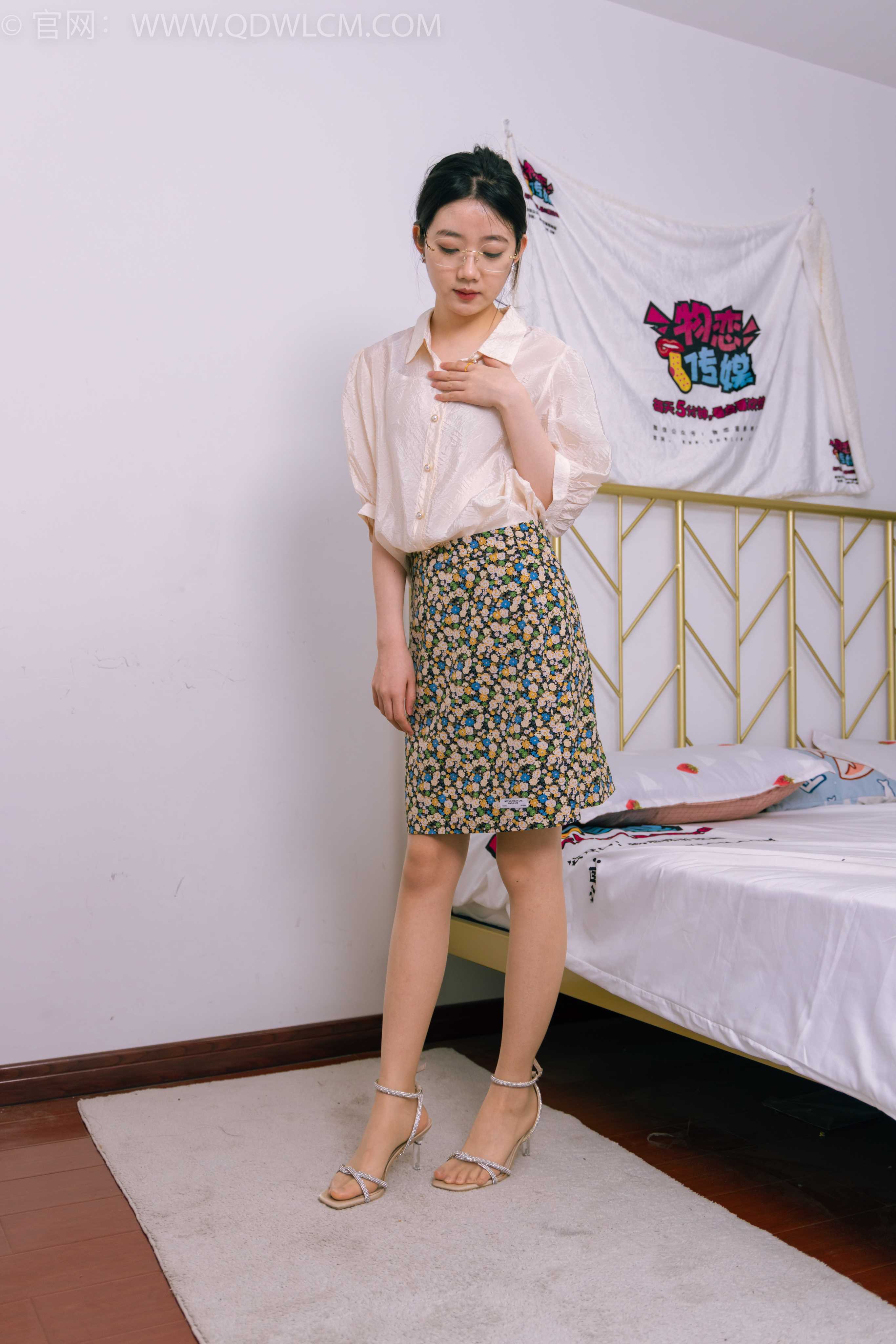 物恋传媒 NO.1587 欢欢-丝滑拿铁 [140P-1V-6.39G]