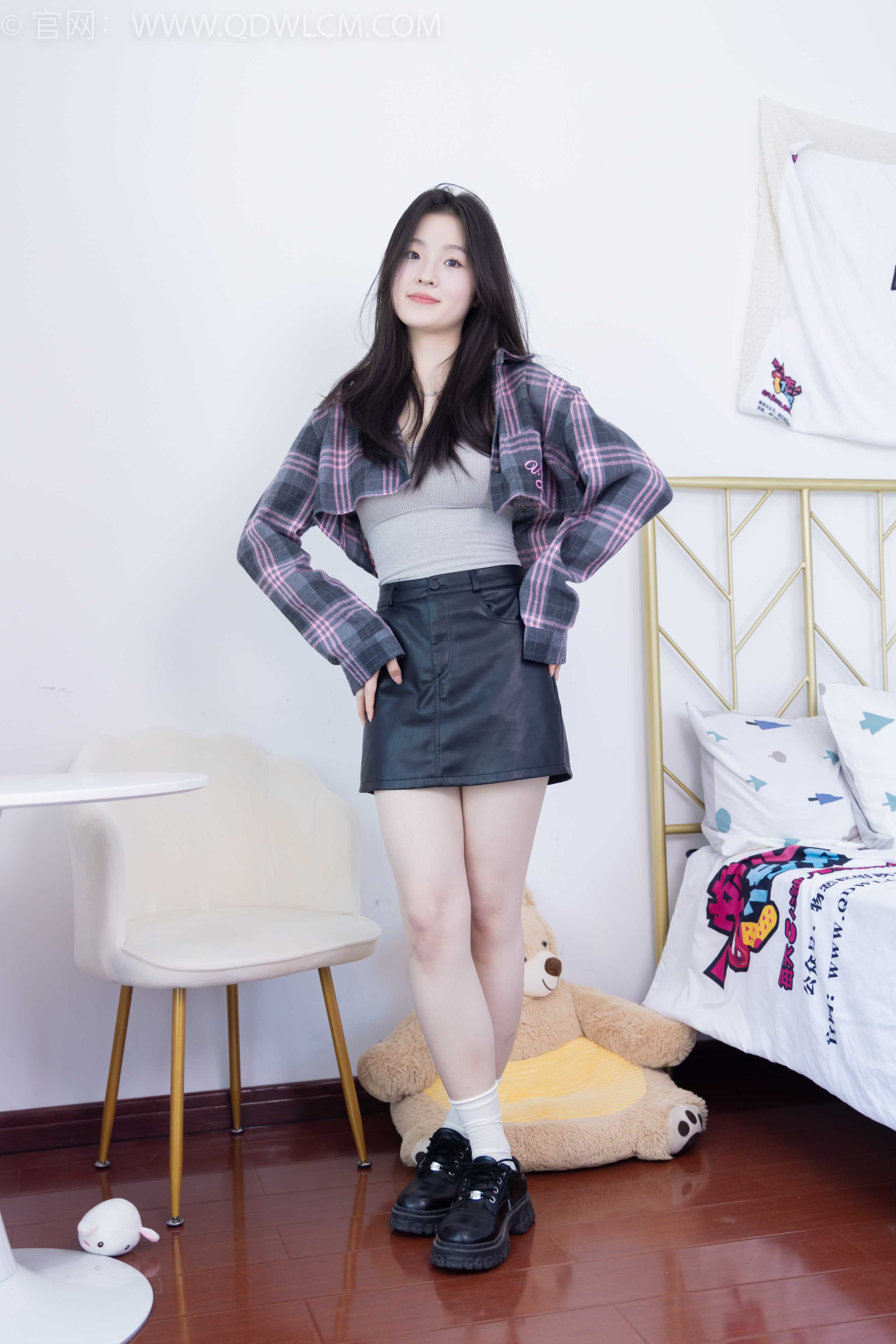 物恋传媒 NO.1594 青柠-青涩柠檬 [154P-1V-3.88G]