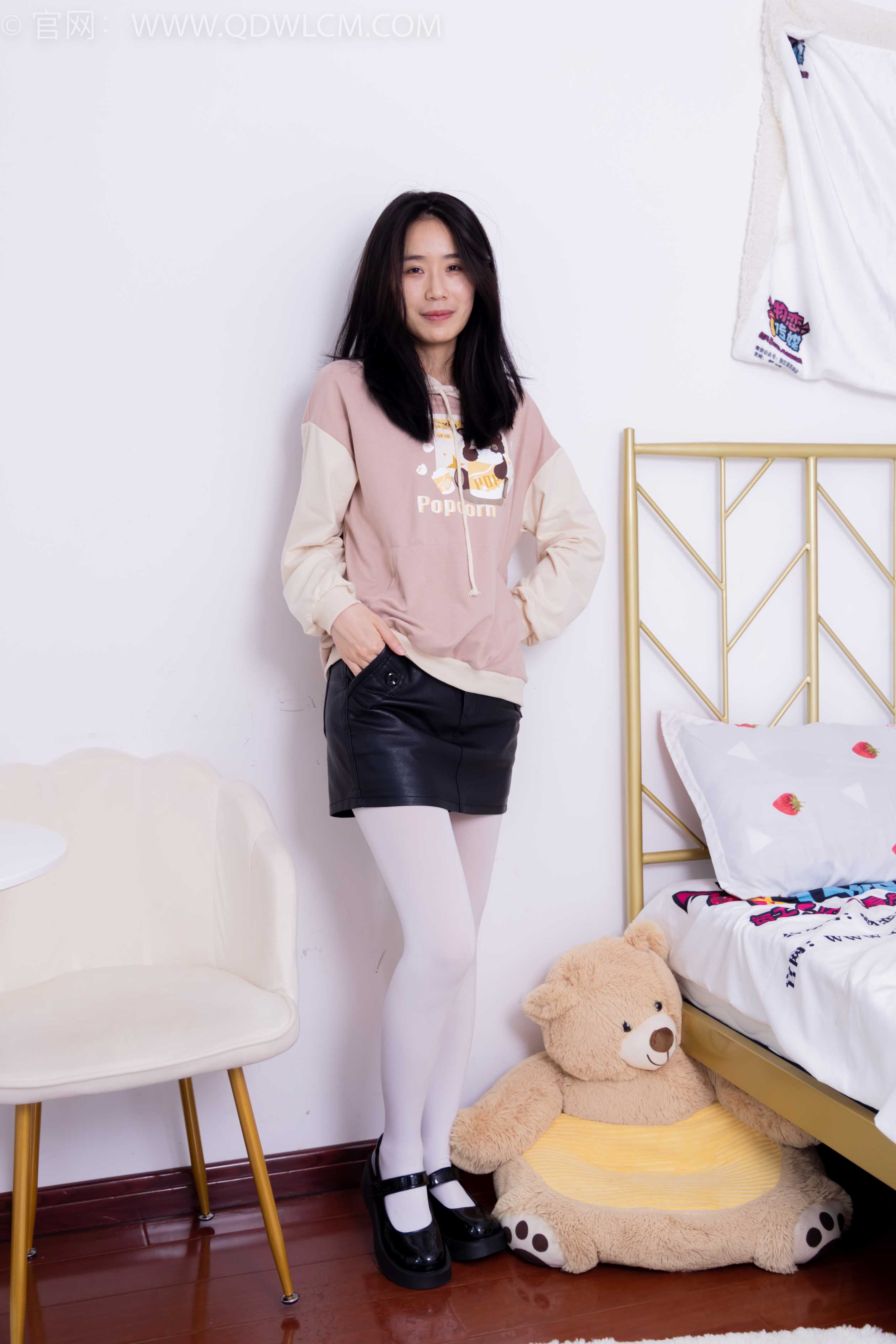 物恋传媒 NO.1610 菜菜-深海牢笼 [150P-1V-3.32G]