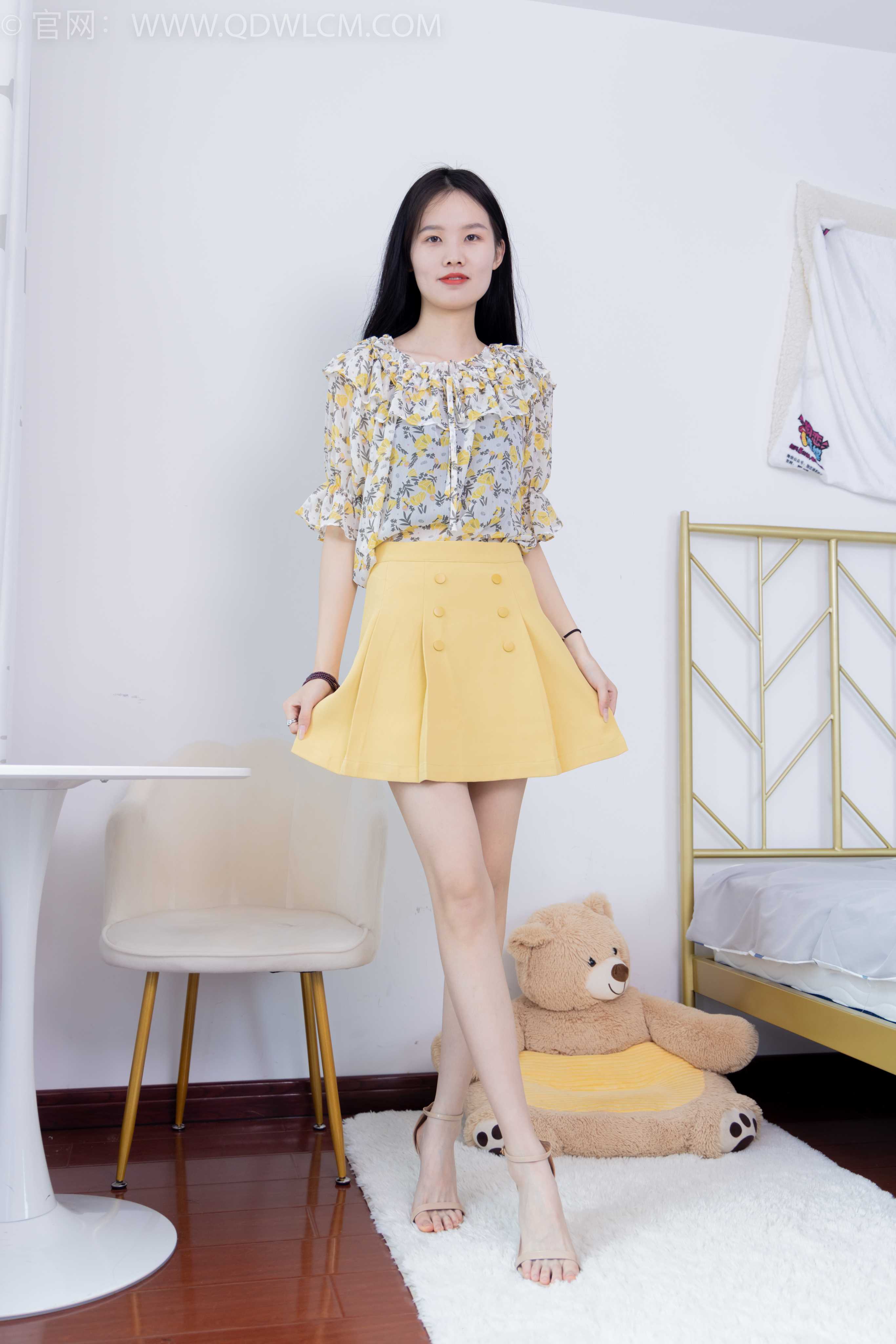 物恋传媒 NO.1612 颜颜-春日雏菊 [154P-1V-6.16G]