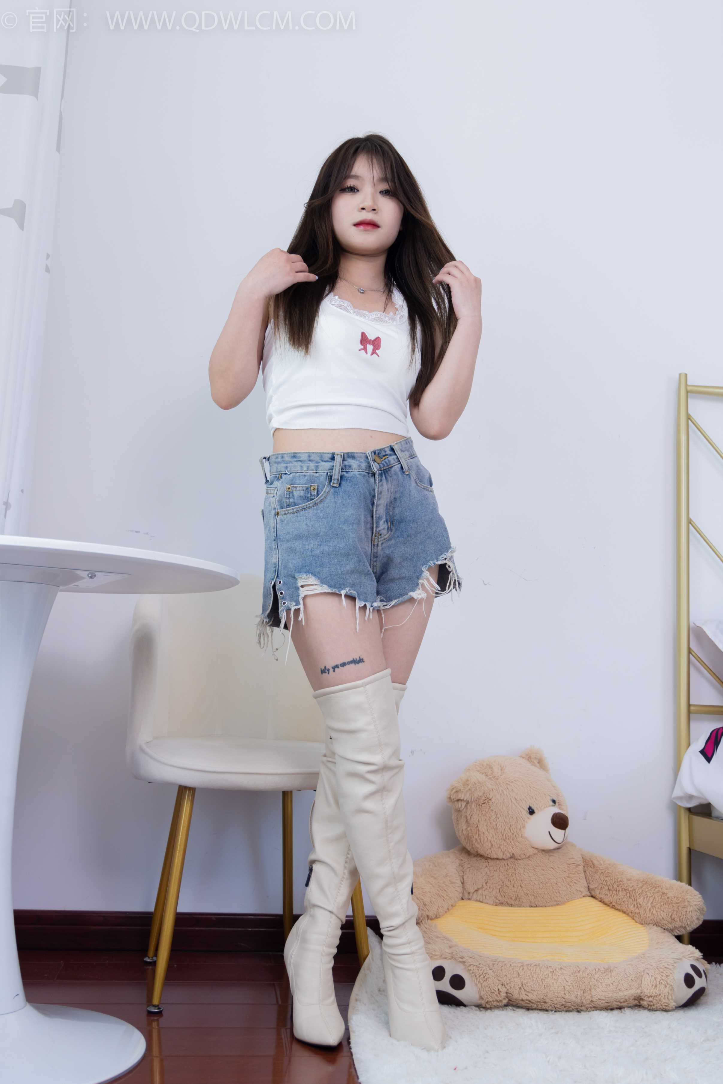 物恋传媒 NO.1631 闪闪-崭新的一天 [176P-1V-4.31G]