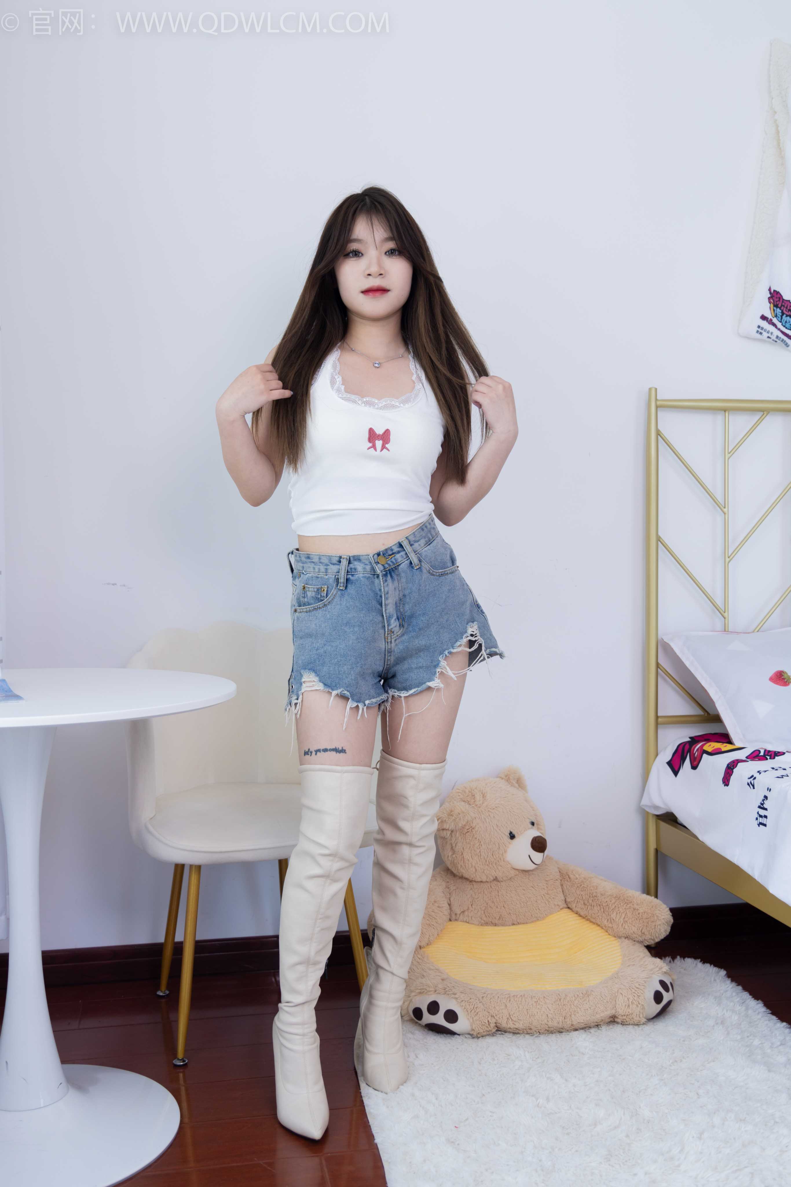 物恋传媒 NO.1631 闪闪-崭新的一天 [176P-1V-4.31G]