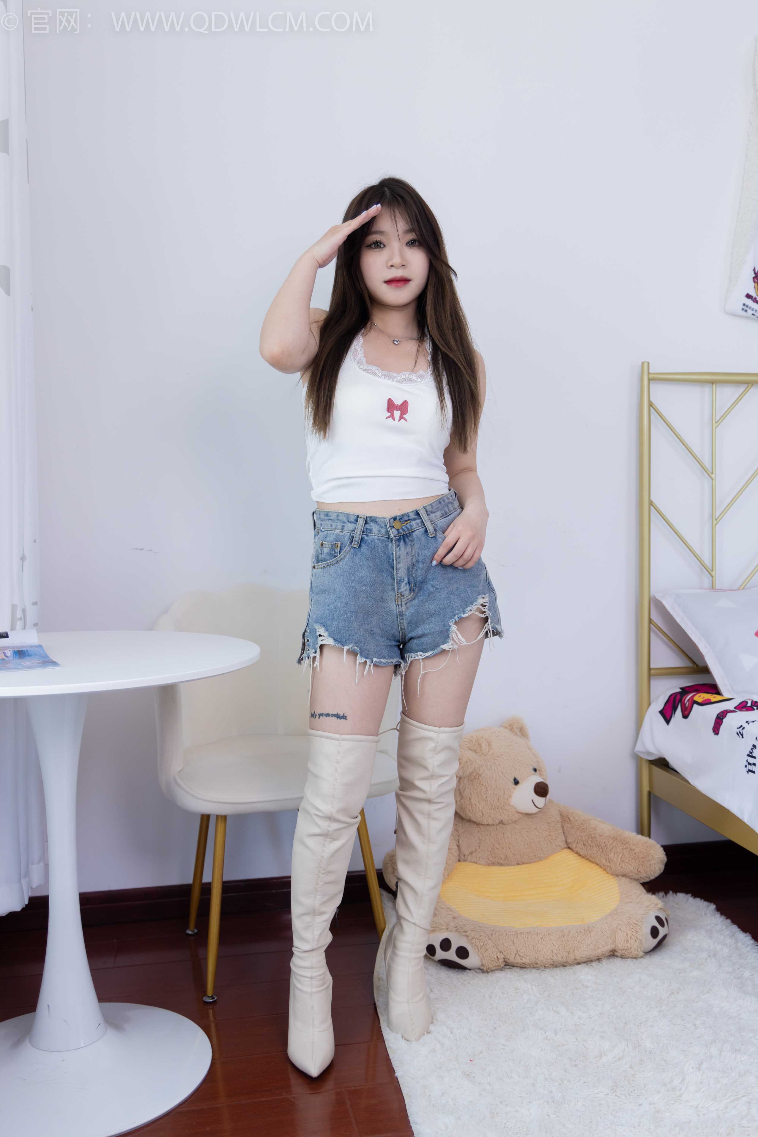 物恋传媒 NO.1631 闪闪-崭新的一天 [176P-1V-4.31G]