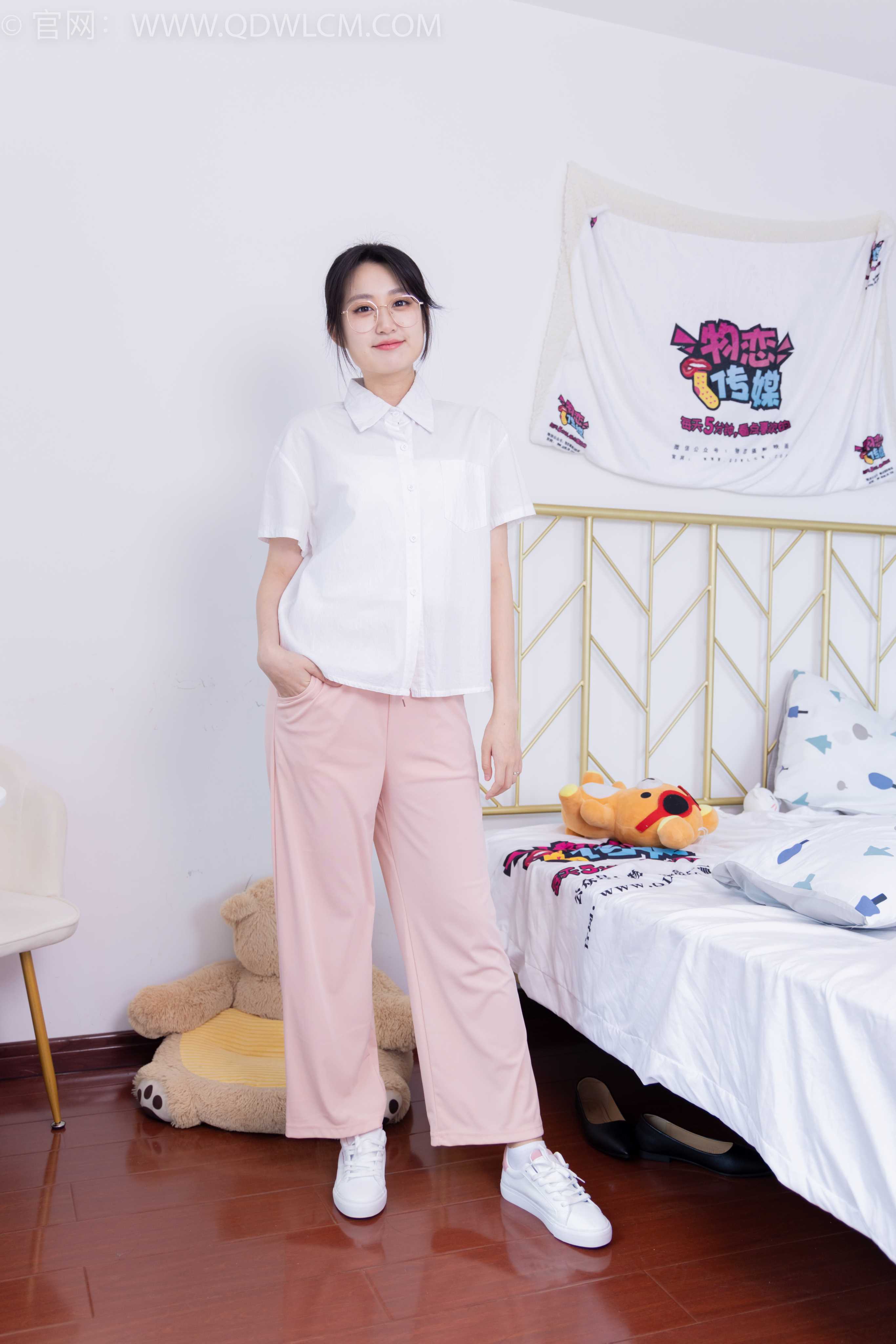 物恋传媒 NO.1655 小敏-万事藏于心 [156P-1V-3.78G]