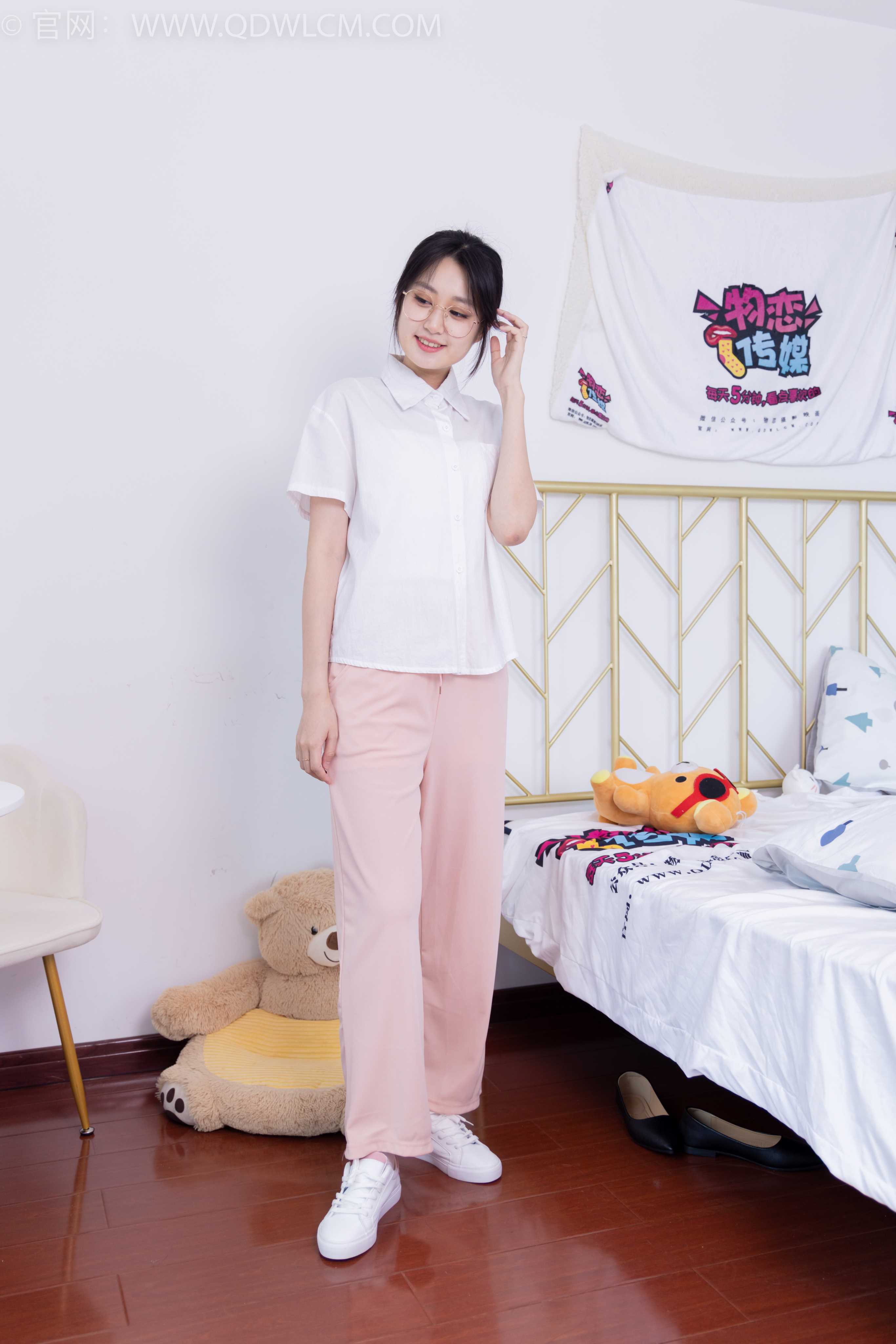 物恋传媒 NO.1655 小敏-万事藏于心 [156P-1V-3.78G]