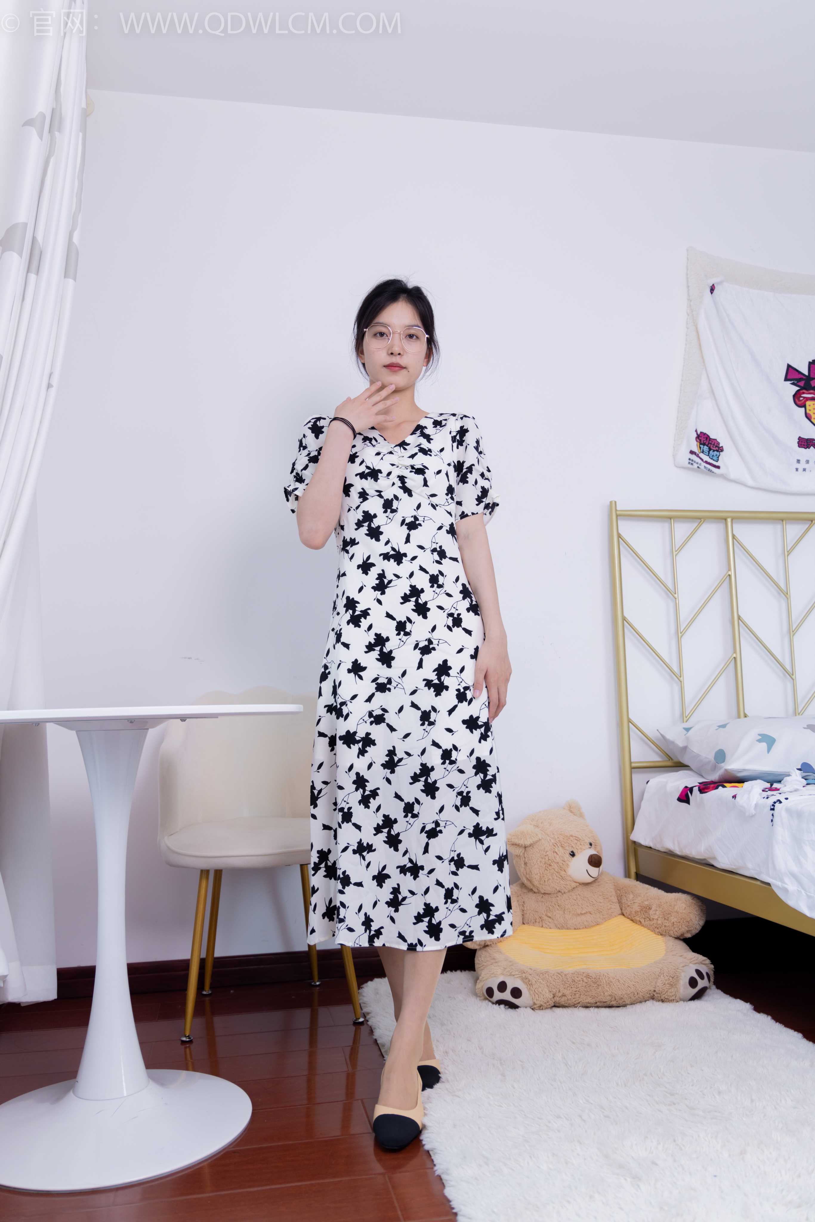 物恋传媒 NO.1658 茯苓-跨越山海 [153P-1V-3.83G]