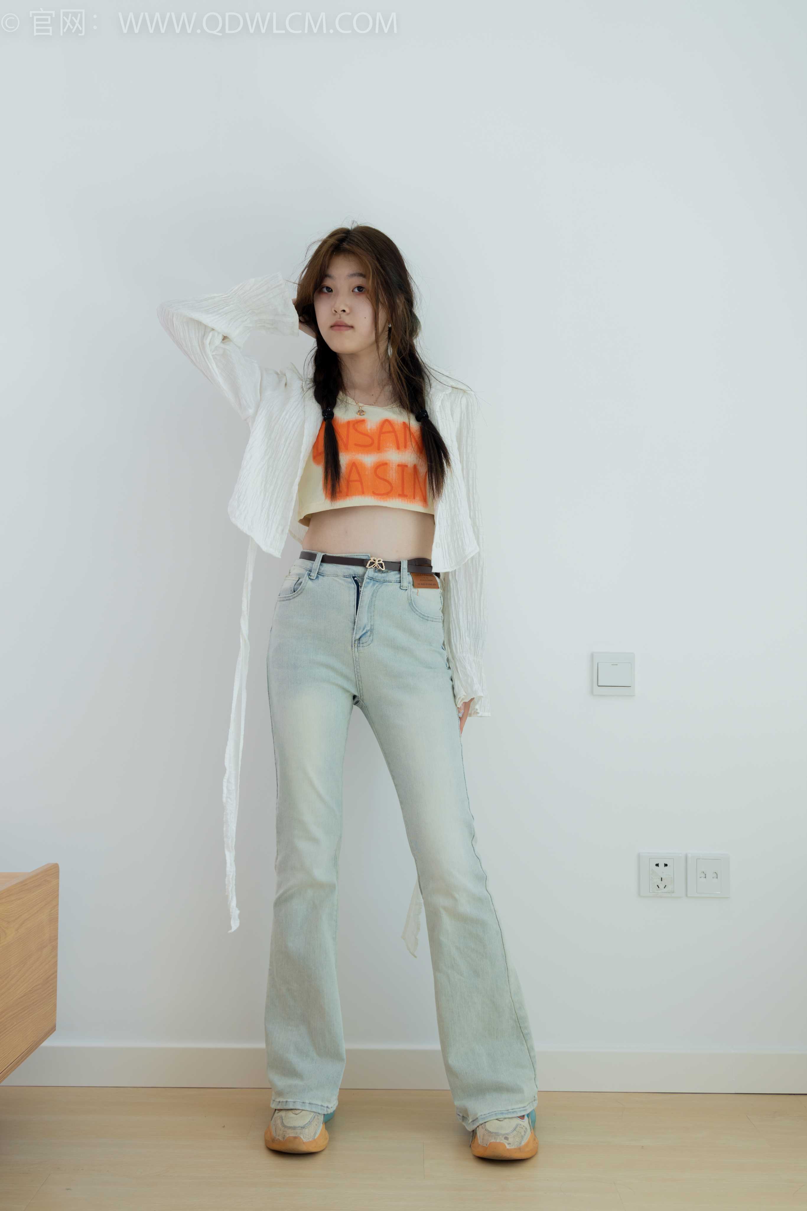 物恋传媒 NO.1661 小谨-新人驾到 [158P-1V-3.84G]