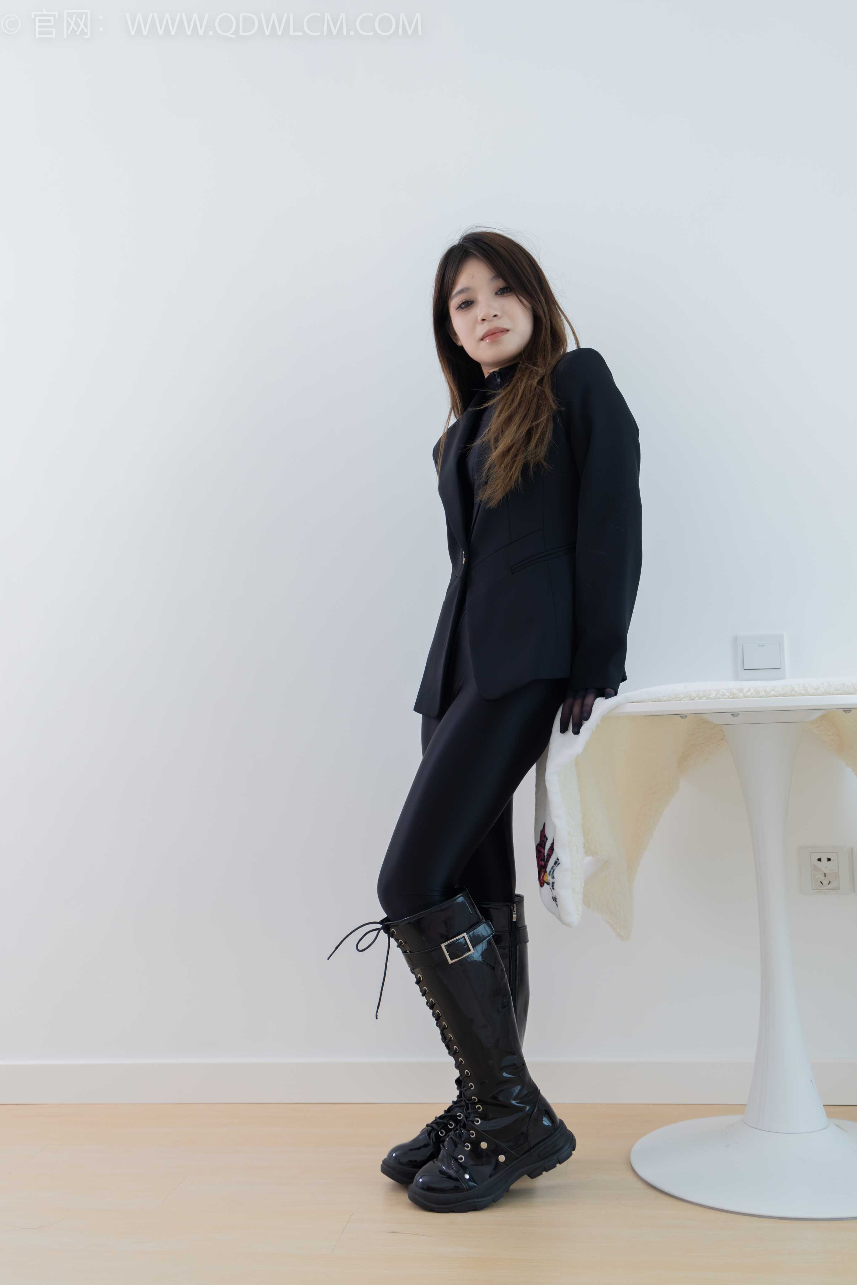 物恋传媒 NO.1662 闪闪-过去式的爱情 [155P-1V-3.22G]