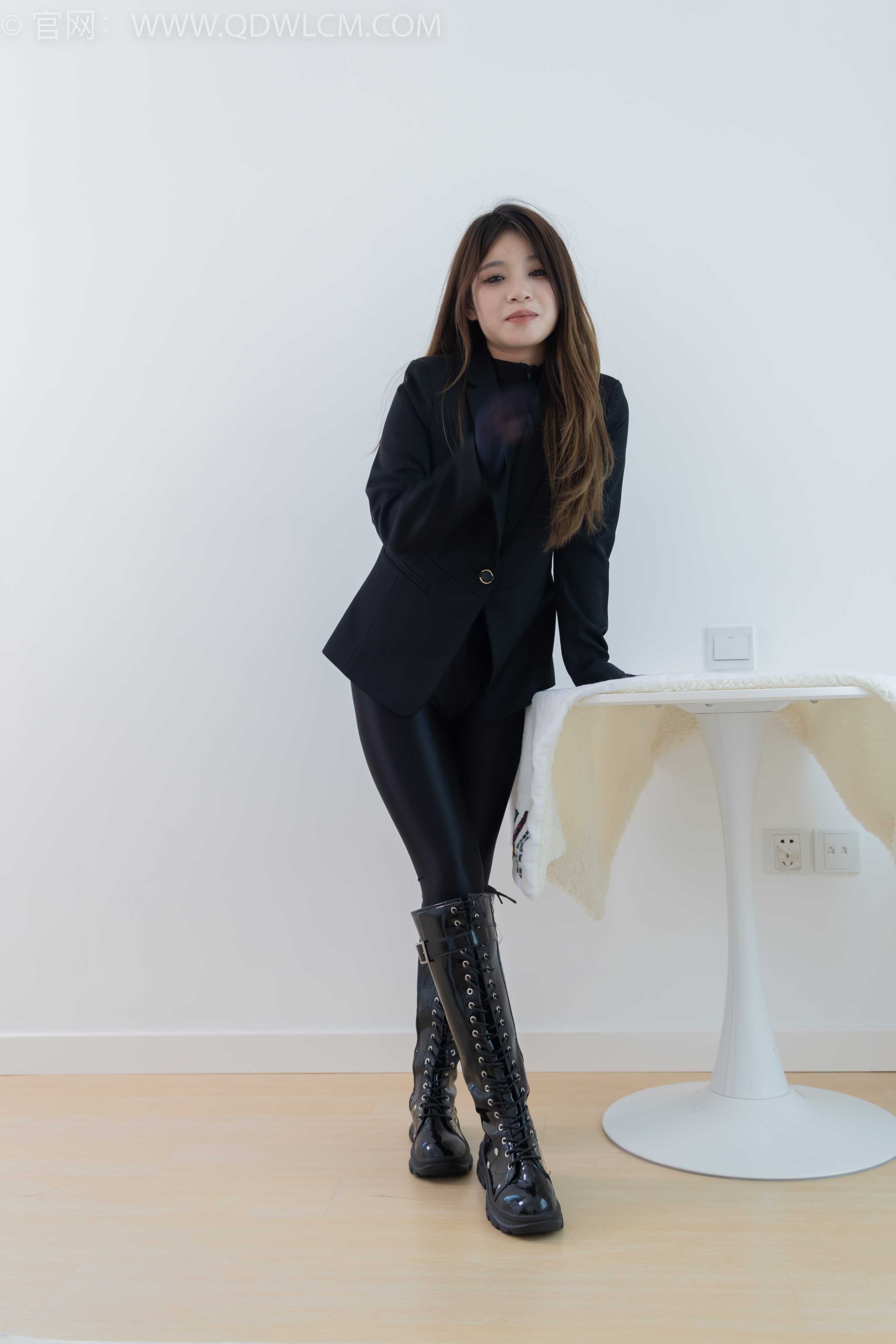 物恋传媒 NO.1662 闪闪-过去式的爱情 [155P-1V-3.22G]