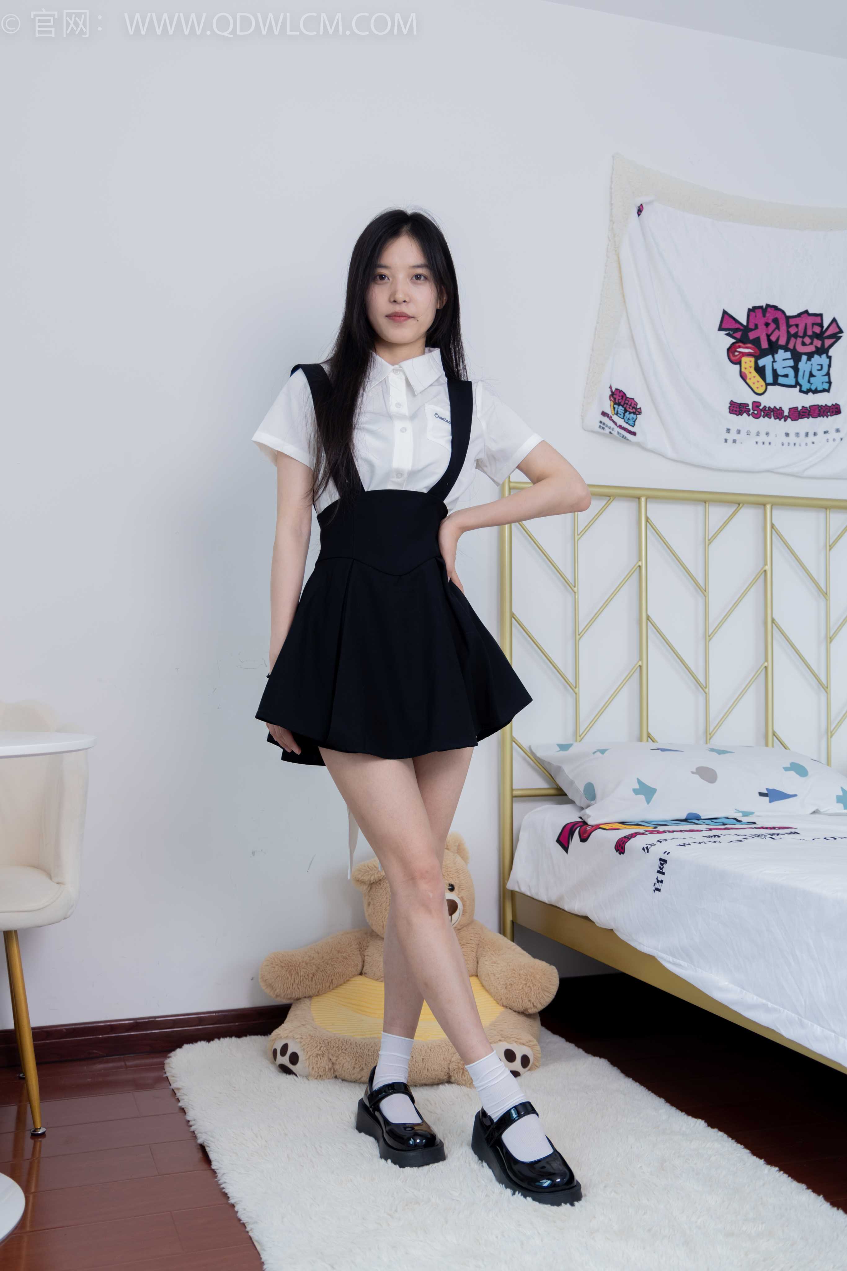 物恋传媒 NO.1664 茯苓-人生海海 [230P-1V-5.53G]