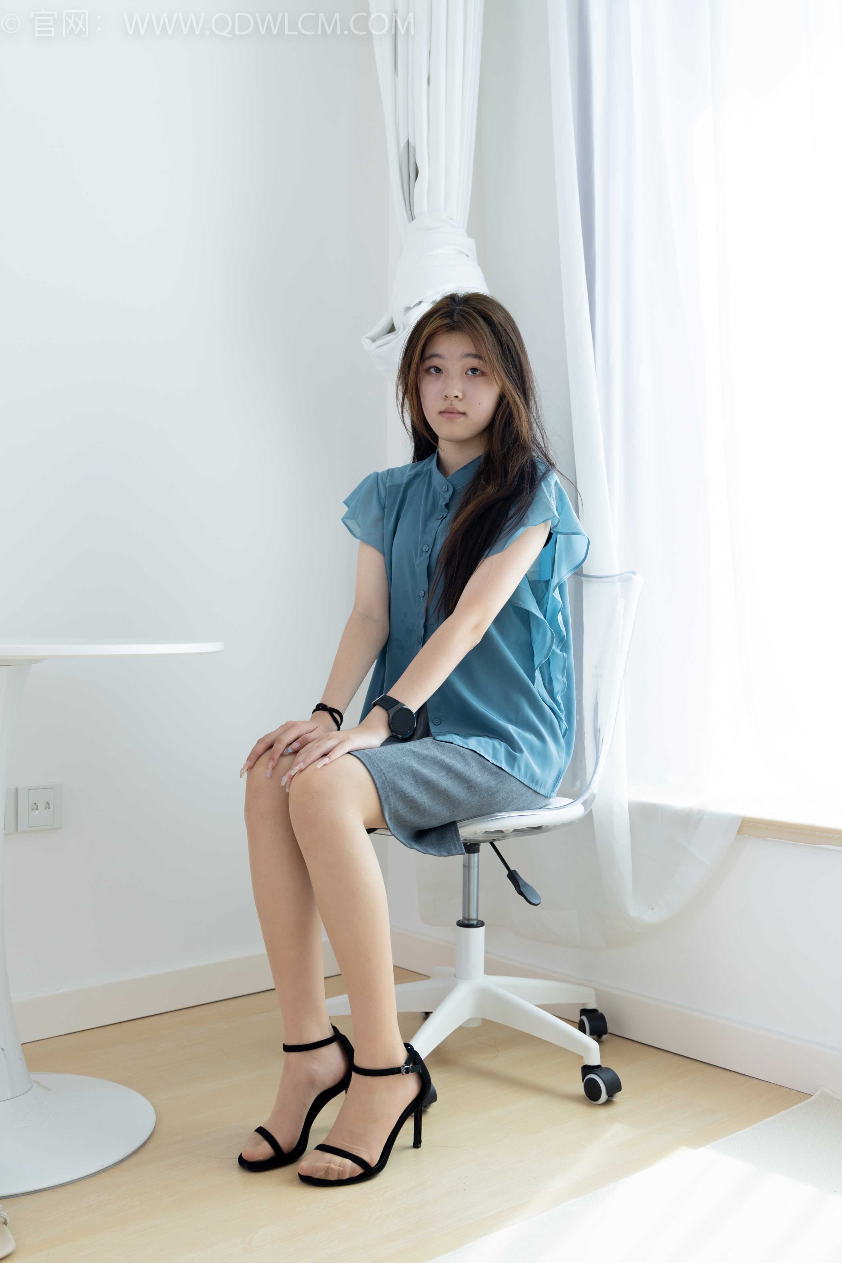 物恋传媒 NO.1682 小谨-穿透湖底的月 [155P-1V-6.11G] 插图4