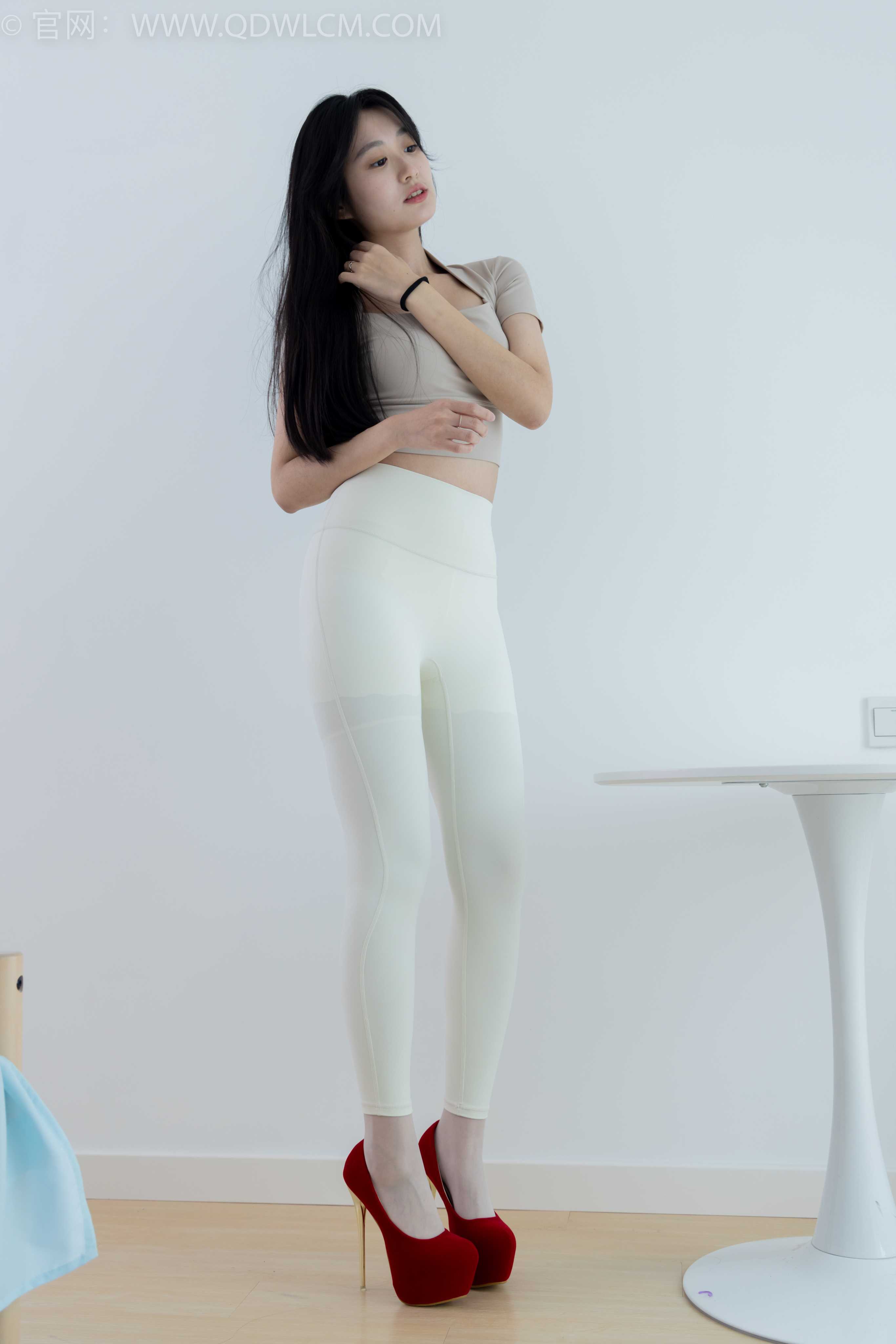 物恋传媒 NO.1691 小敏-阳光和大海 [155P-1V-3.75G]