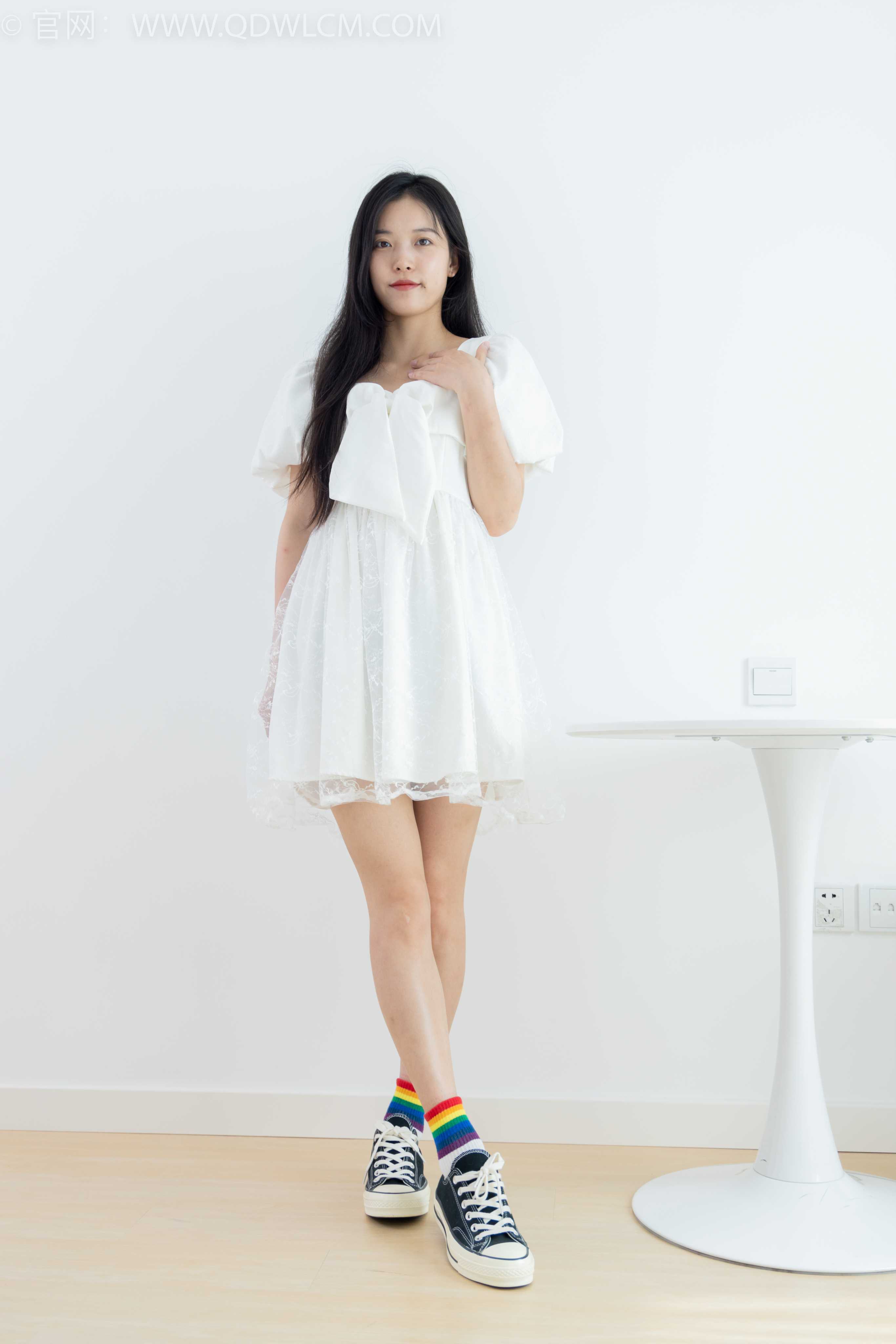 物恋传媒 NO.1692 茯苓-平淡日子里的惬意 [190P-1V-4.32G]