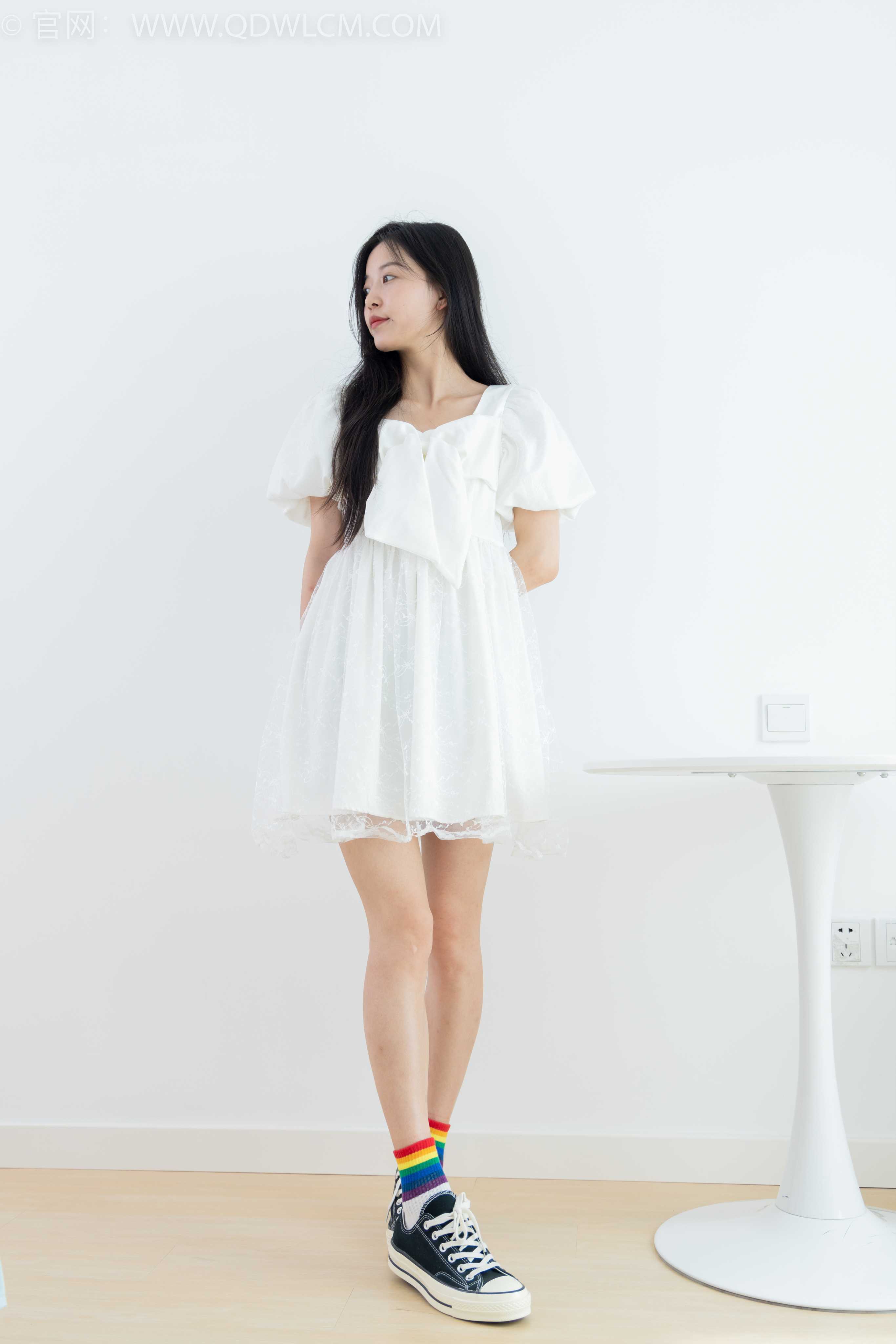 物恋传媒 NO.1692 茯苓-平淡日子里的惬意 [190P-1V-4.32G]