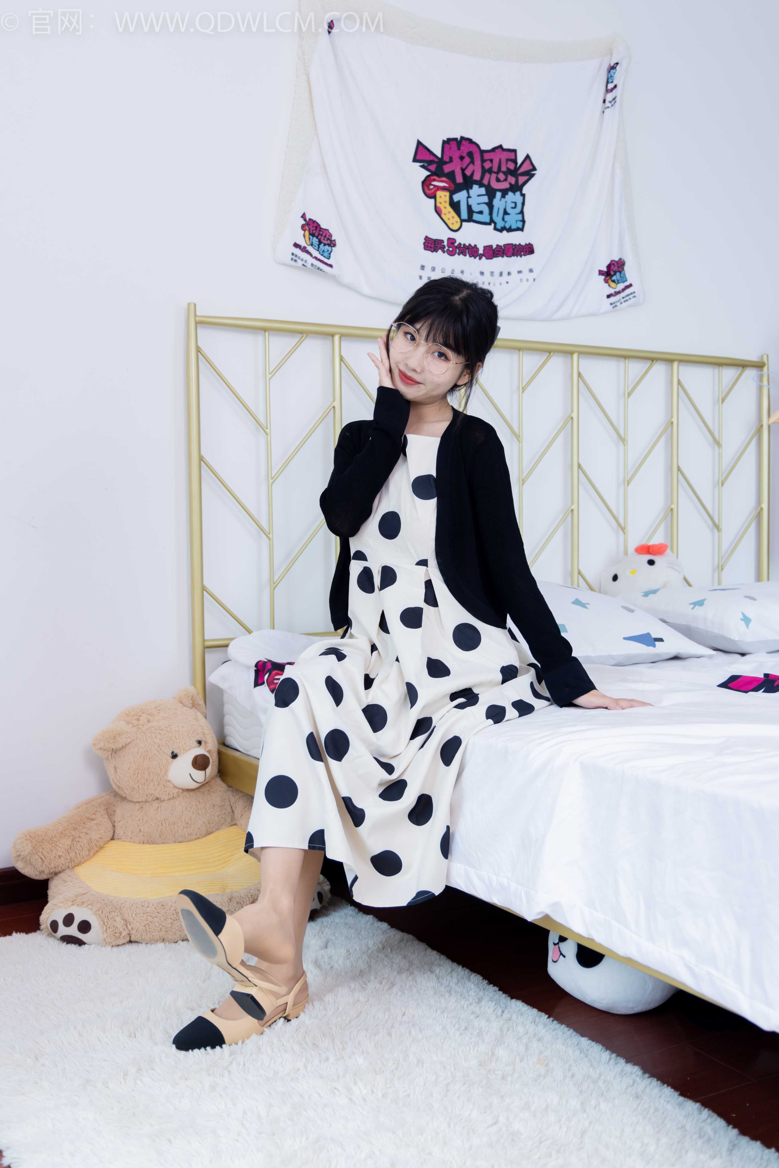 物恋传媒 NO.1693 米米-自由自在 [160P-1V-4.16G]