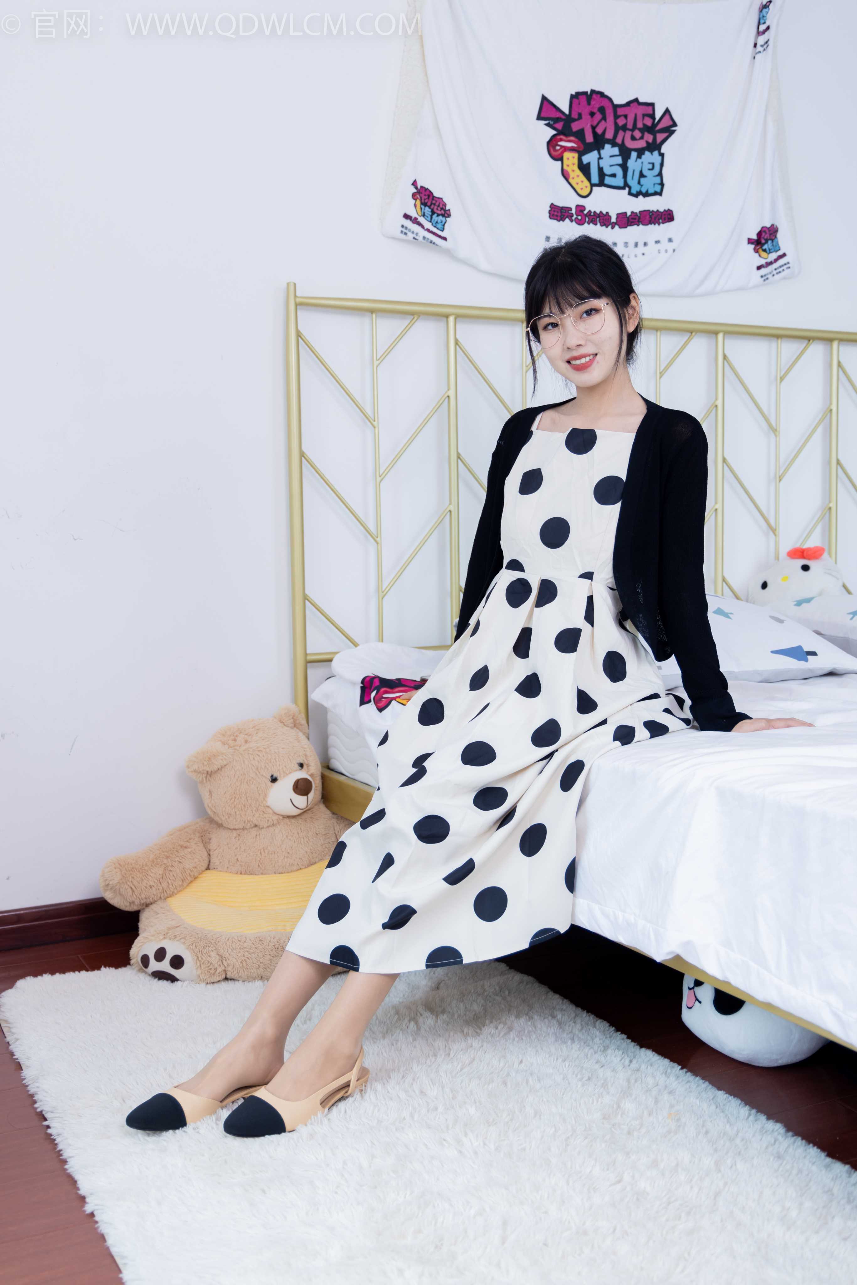 物恋传媒 NO.1693 米米-自由自在 [160P-1V-4.16G]