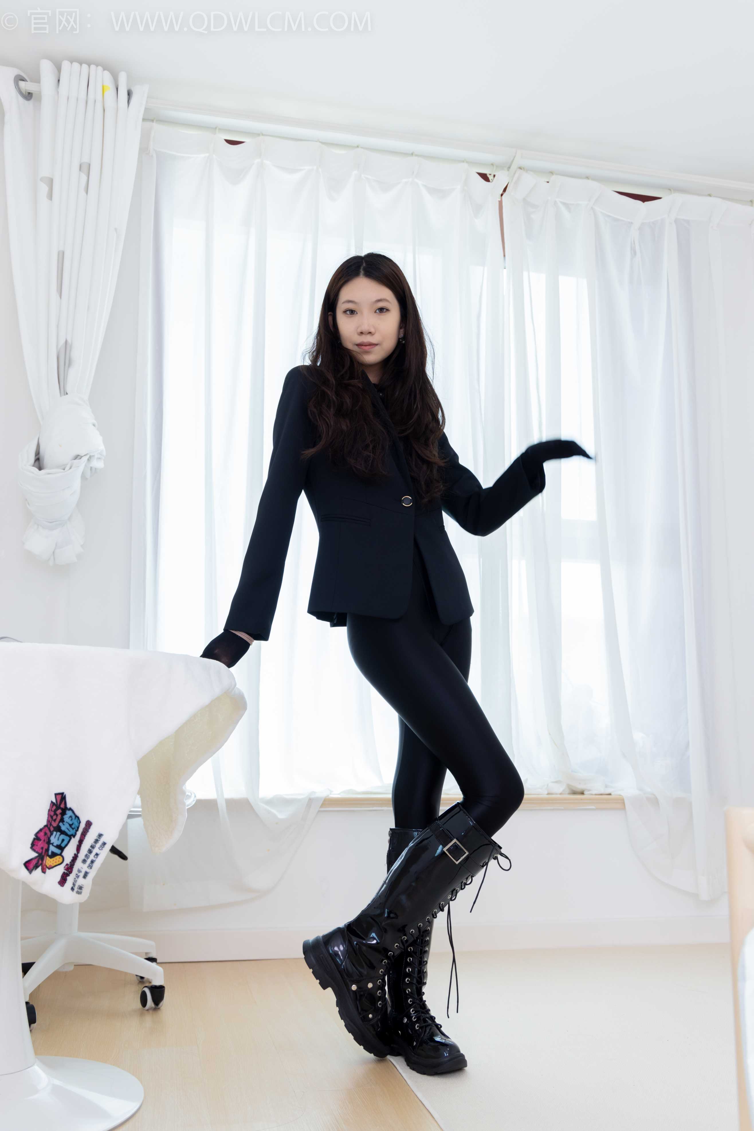 物恋传媒 NO.1695 纤纤-凛冬散去 [150P-1V-3.42G]