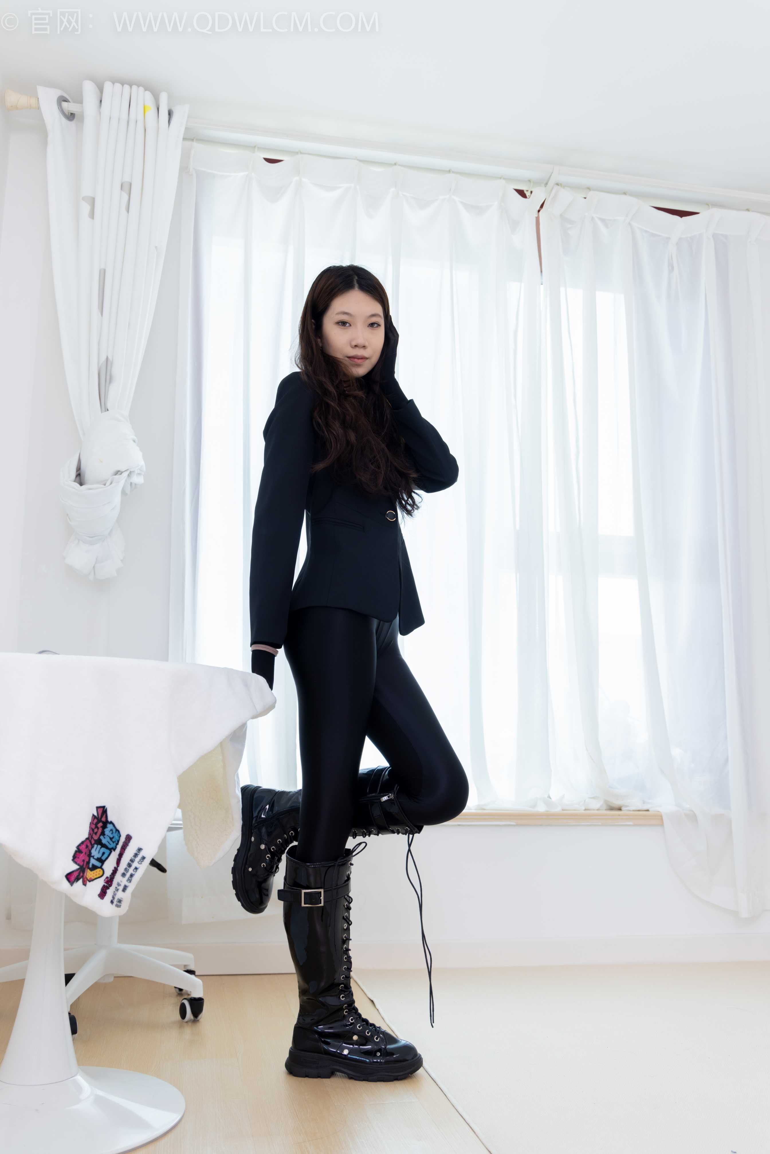 物恋传媒 NO.1695 纤纤-凛冬散去 [150P-1V-3.42G]