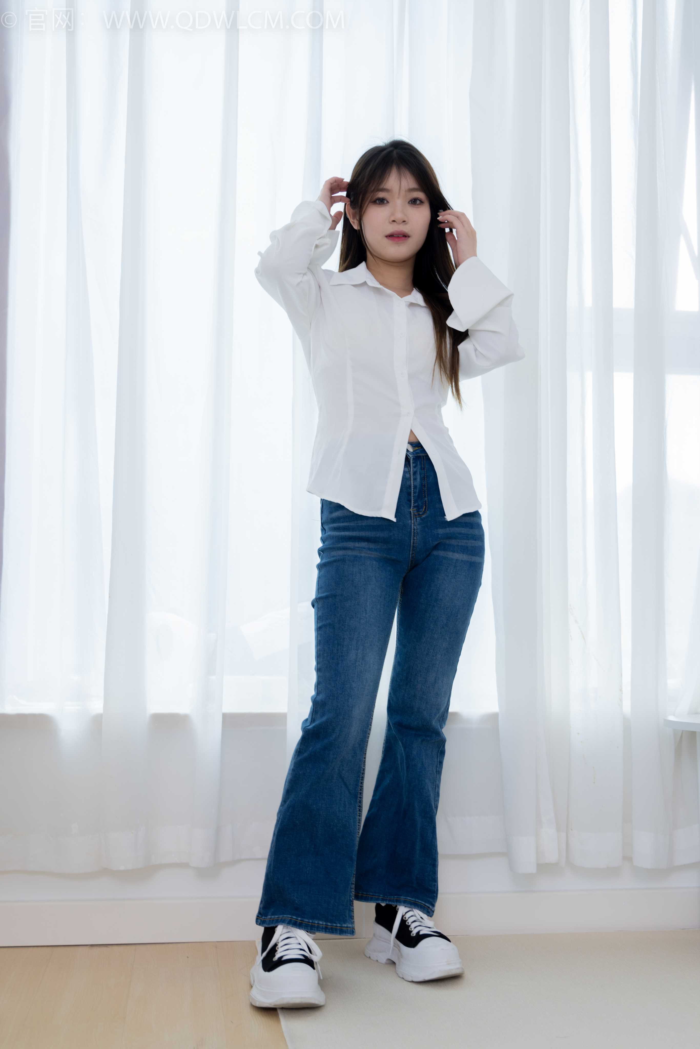 物恋传媒 NO.1699 闪闪-橘子汽水 [160P-1V-3.9G]