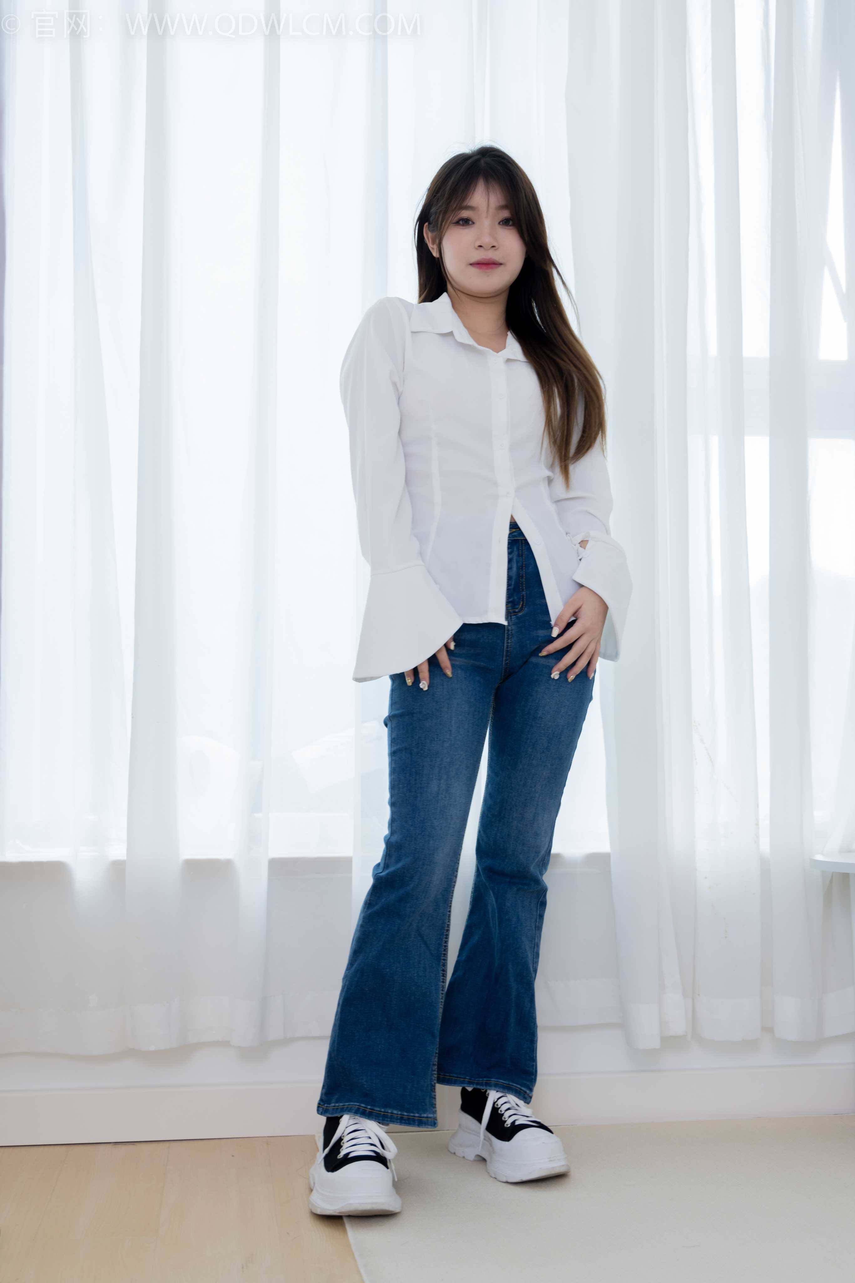 物恋传媒 NO.1699 闪闪-橘子汽水 [160P-1V-3.9G]