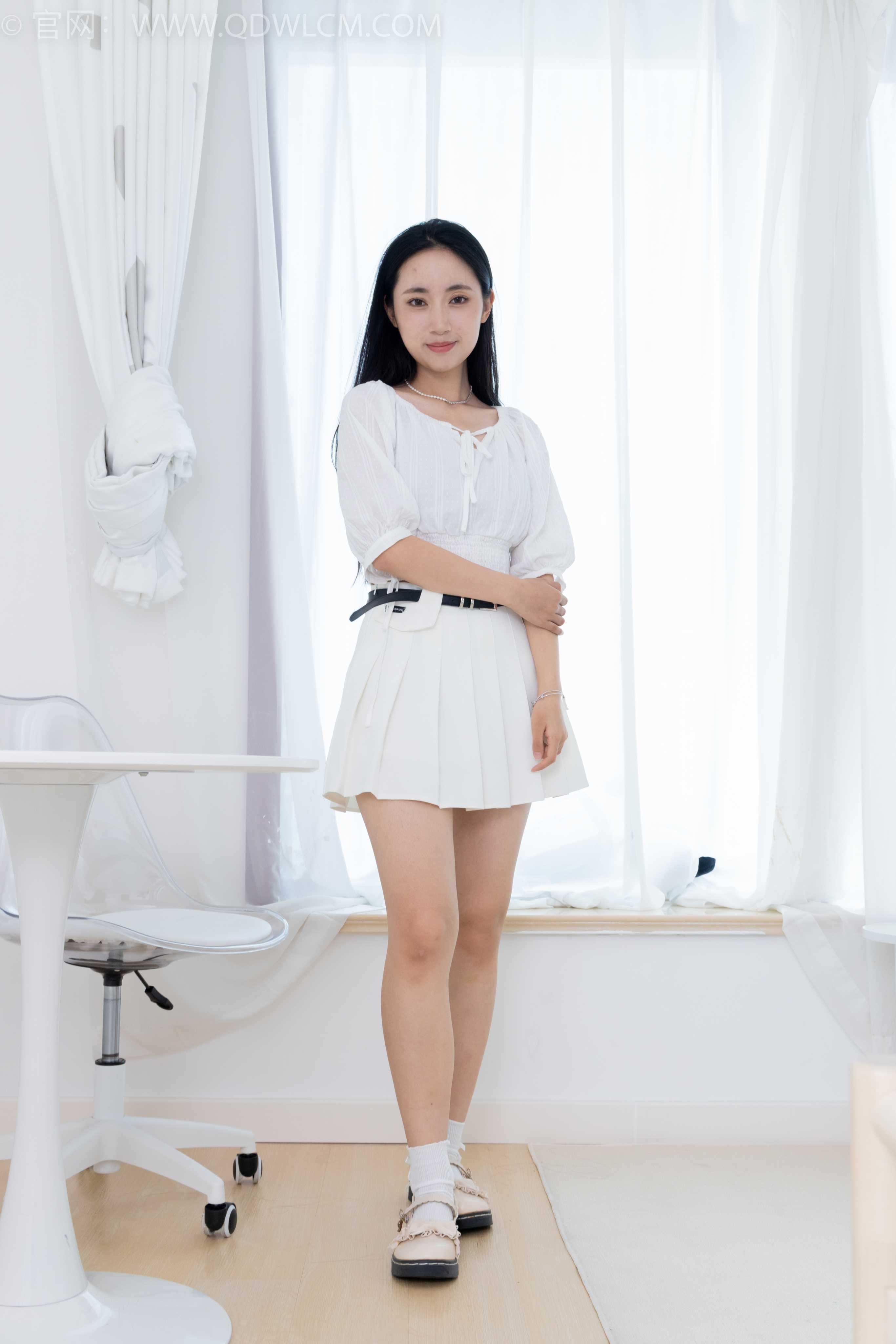 物恋传媒 NO.1706 杏仁-新人驾到 [150P-1V-3.77G]