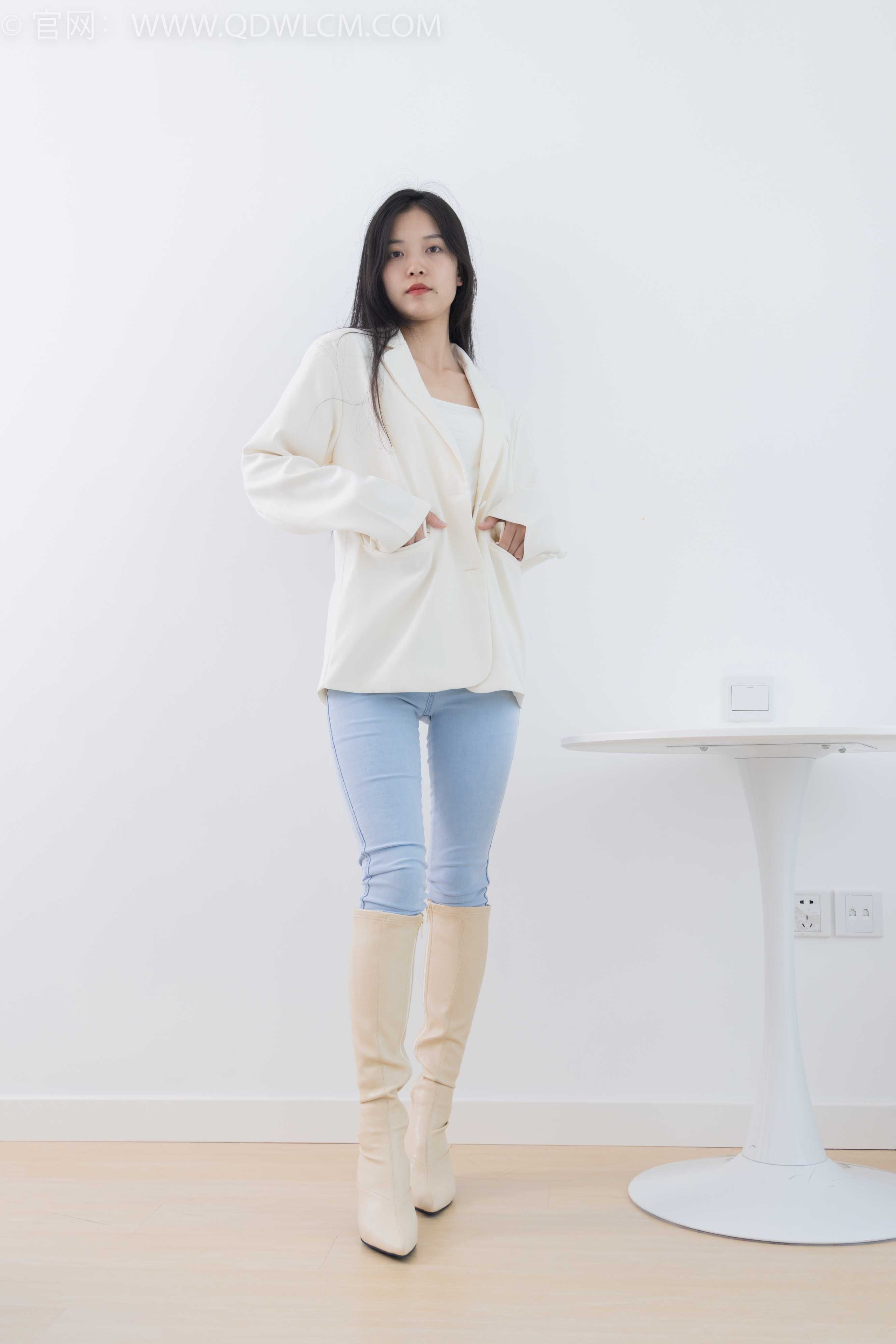 物恋传媒 NO.1712 茯苓-玫瑰生长 [155P-1V-3.44G]