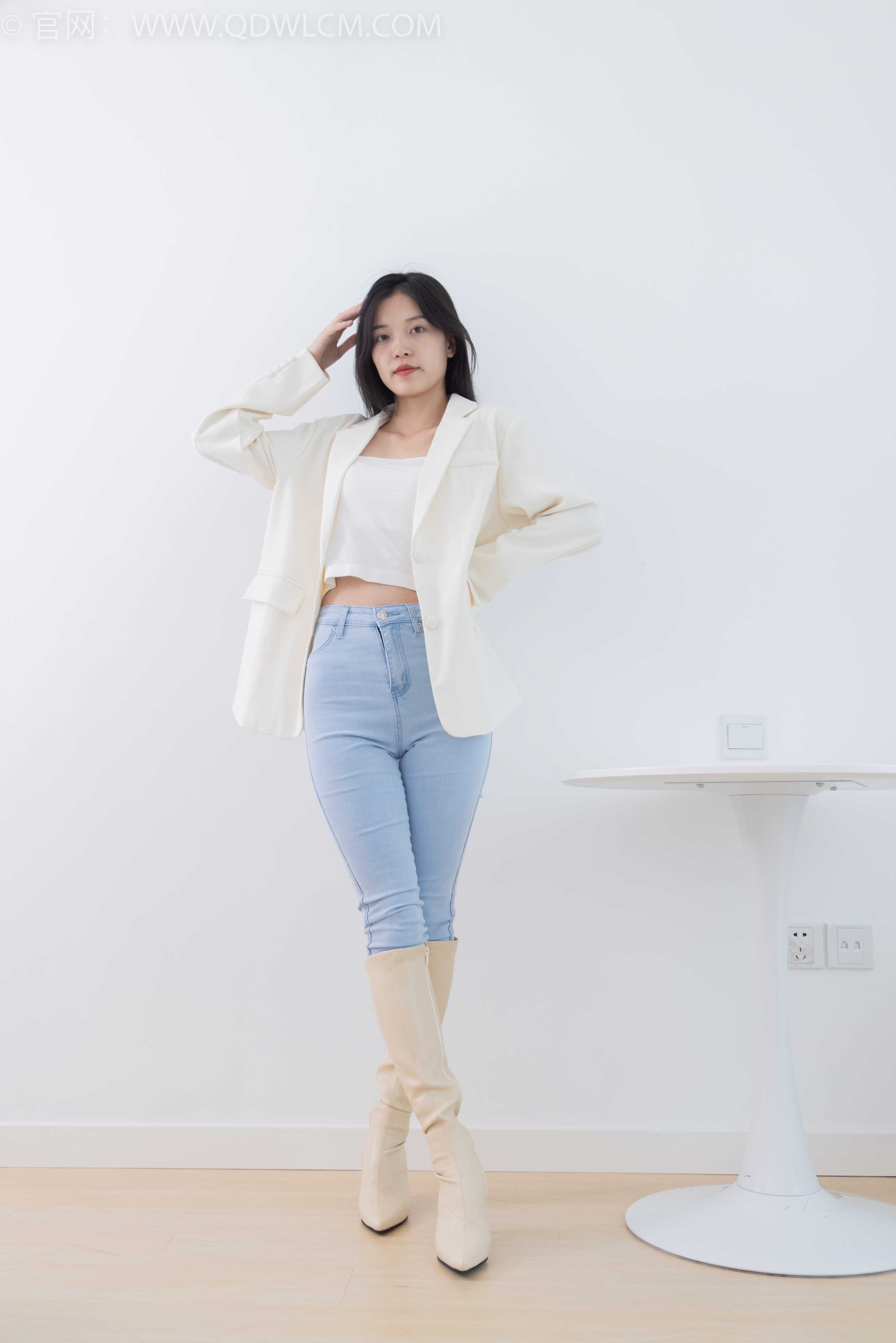 物恋传媒 NO.1712 茯苓-玫瑰生长 [155P-1V-3.44G]