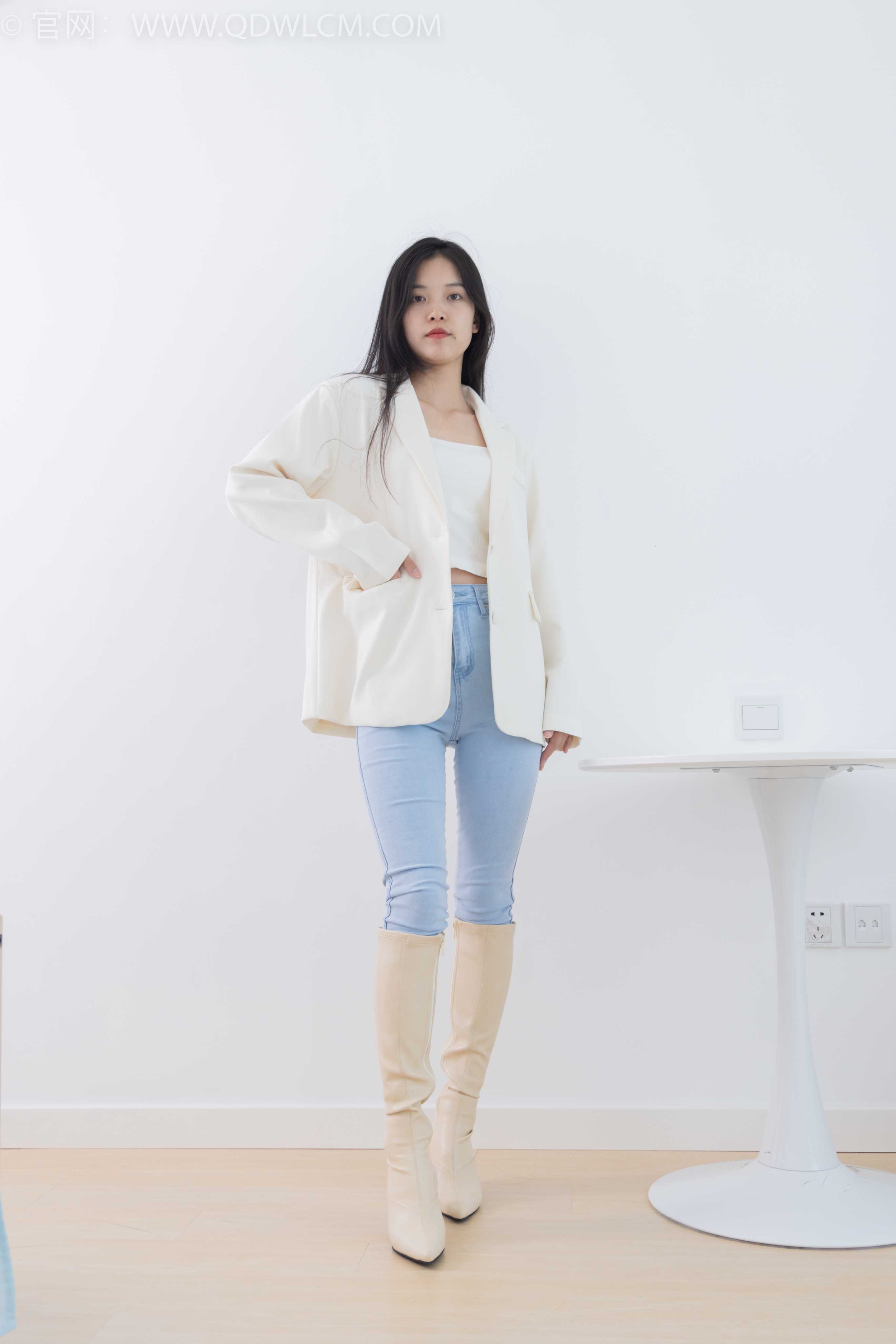 物恋传媒 NO.1712 茯苓-玫瑰生长 [155P-1V-3.44G]