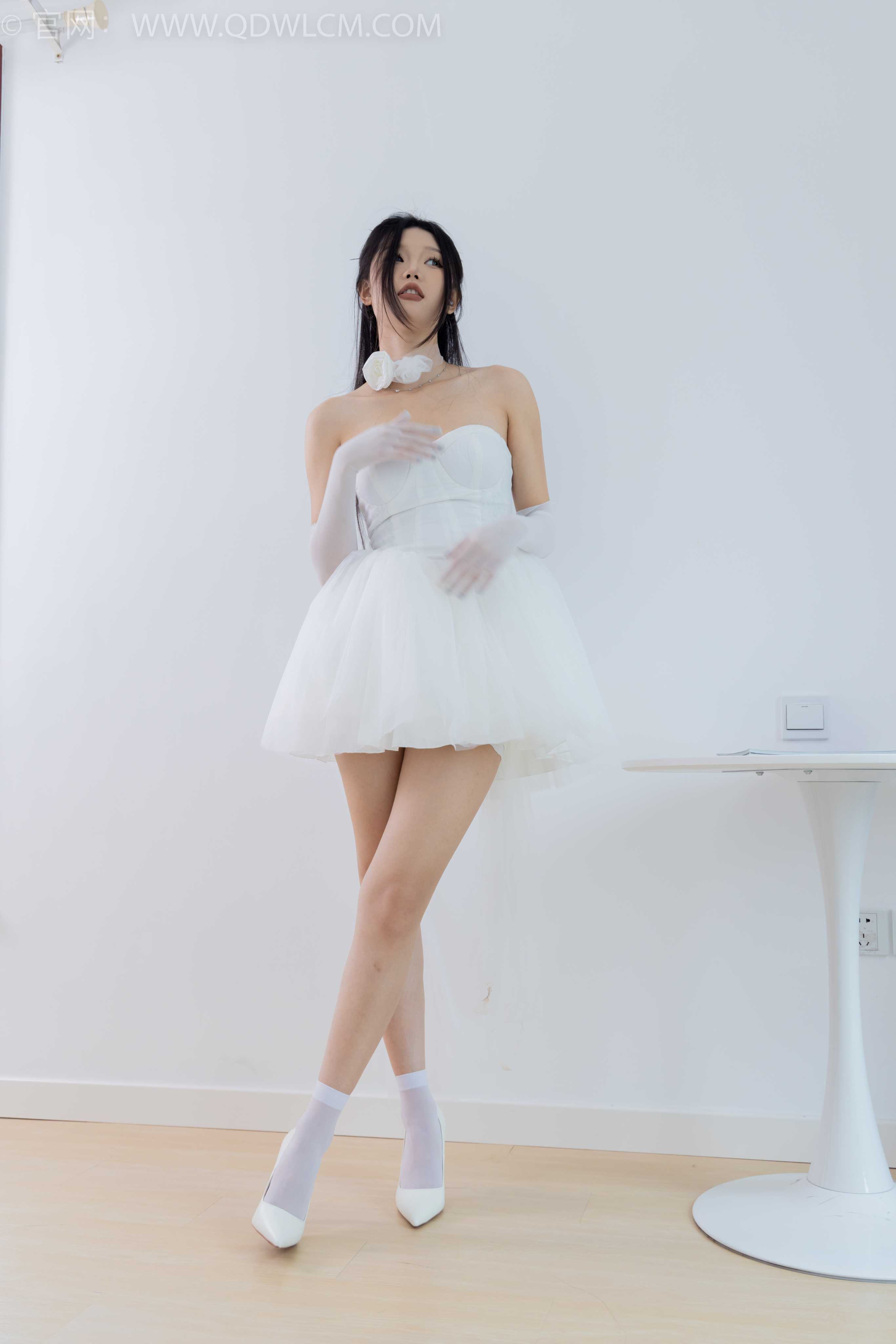 物恋传媒 NO.1753 小竹-浪漫白纱 [220P-1V-5.3G]